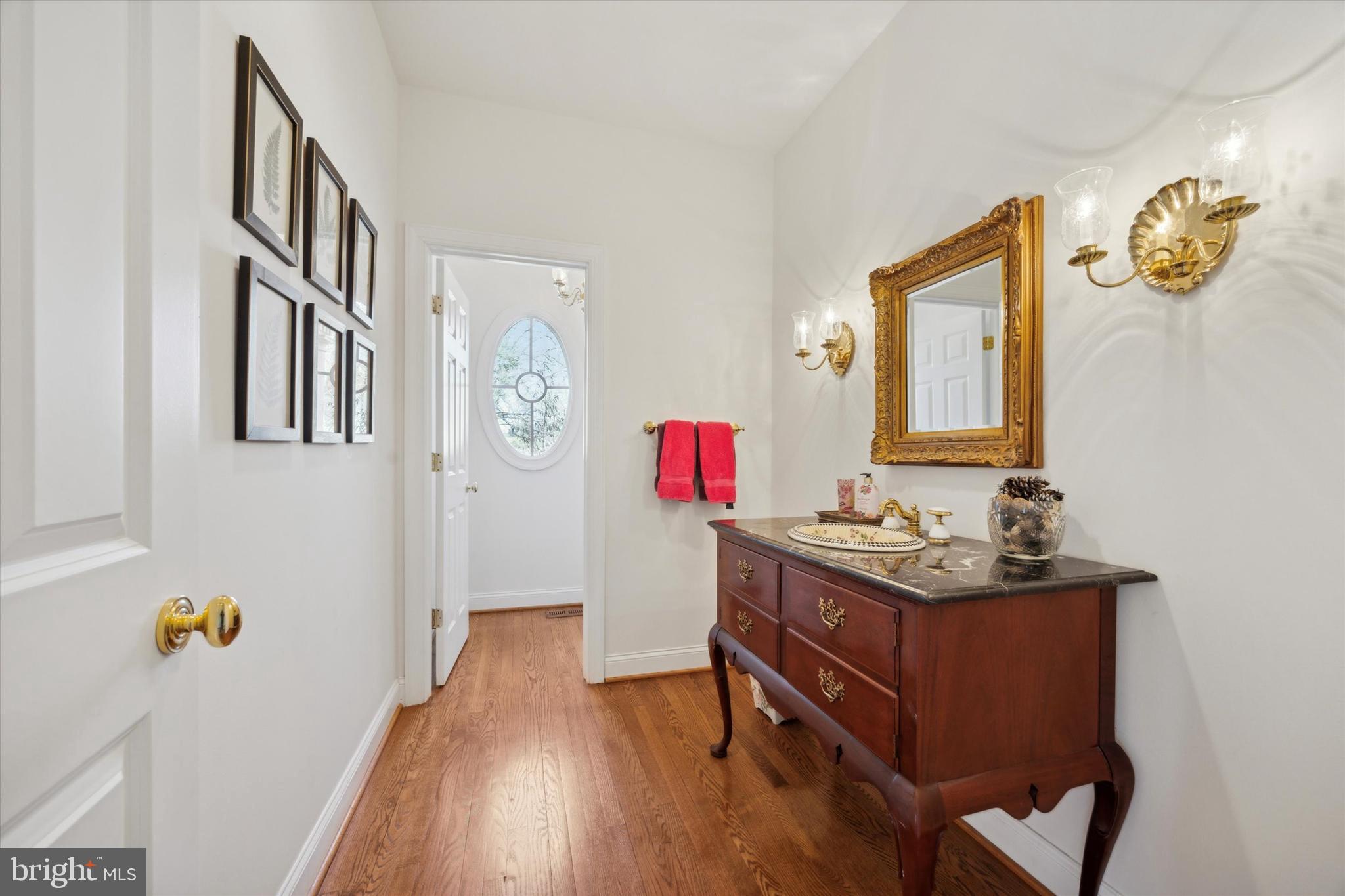 COLONY HILL - Residential