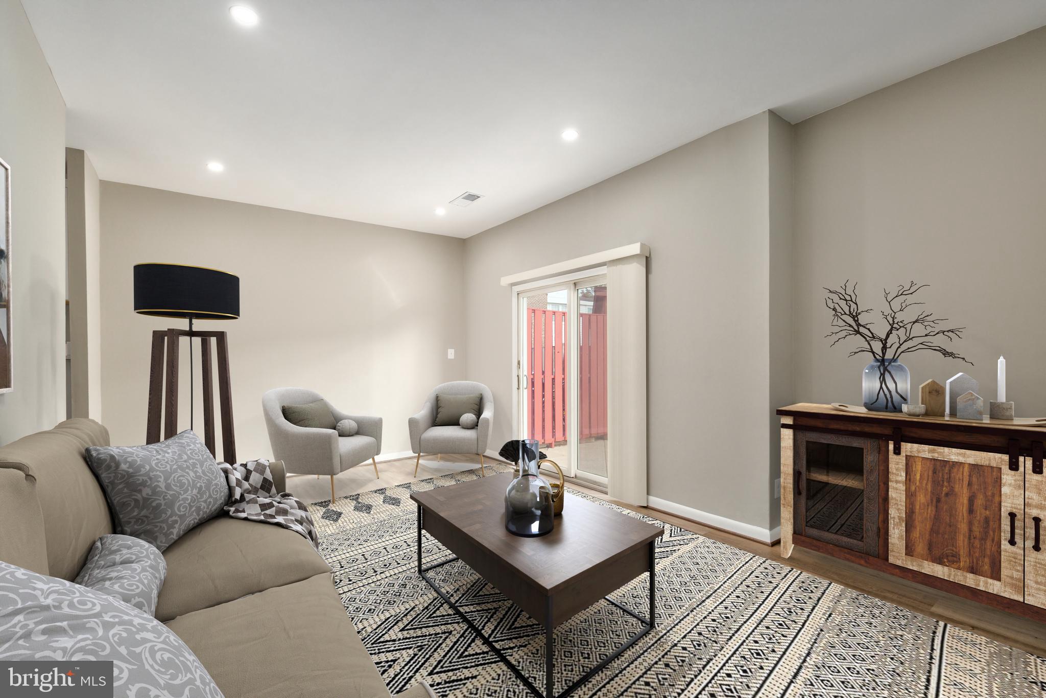 DULLES PARK TOWNHOUSES - Residential