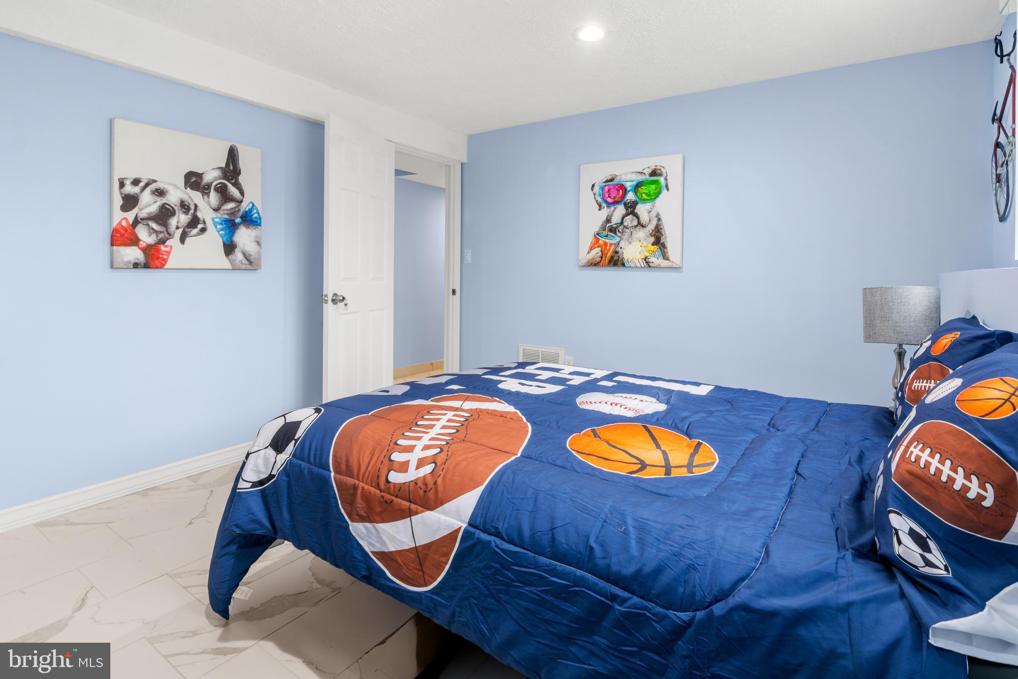 GLEN COURT - Residential