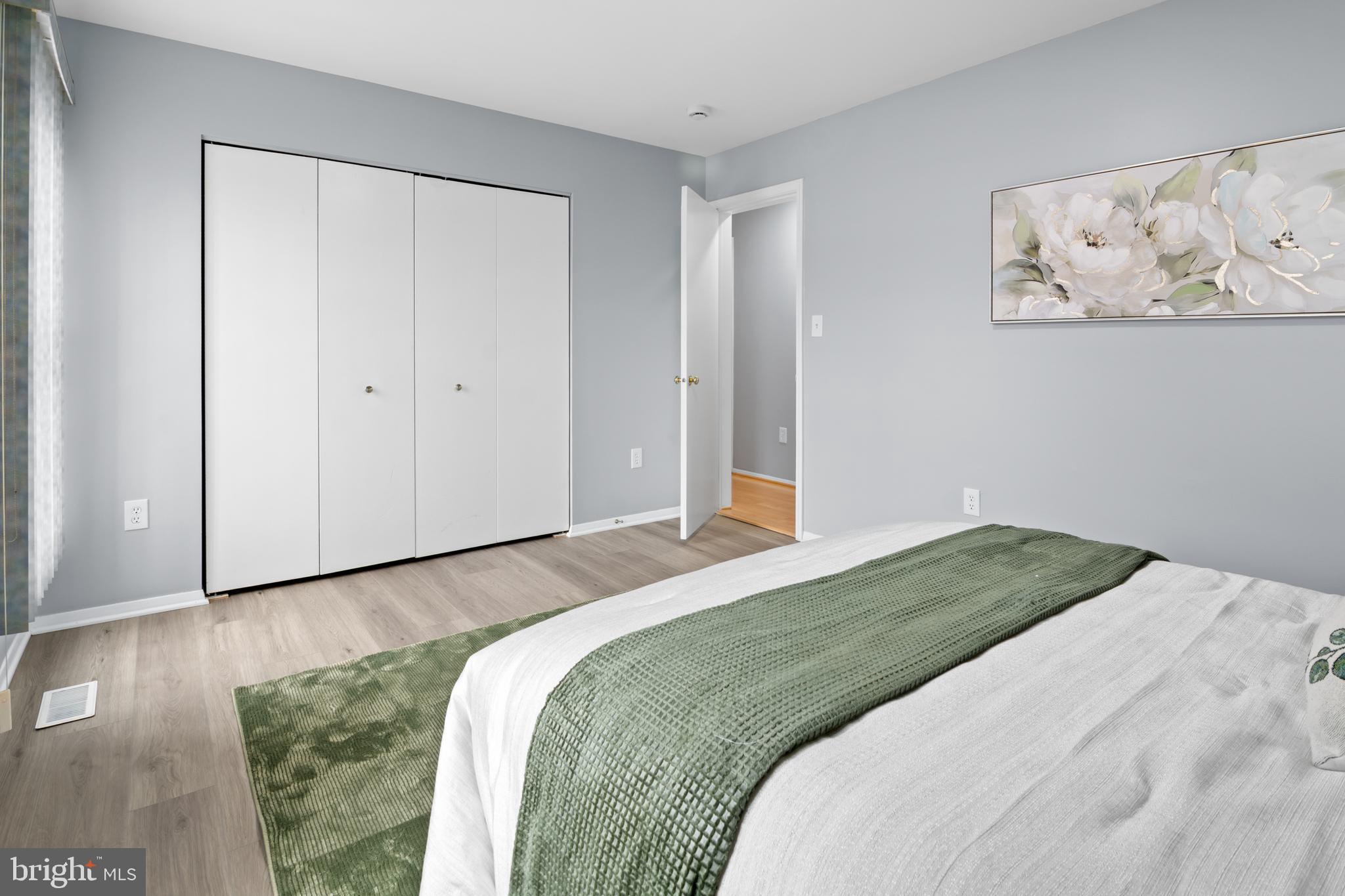 GLEN COURT - Residential