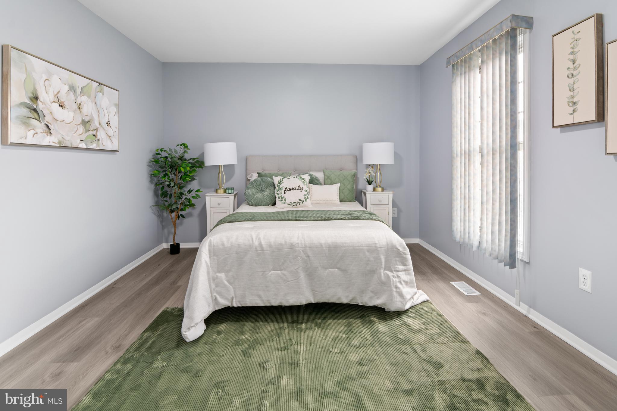 GLEN COURT - Residential