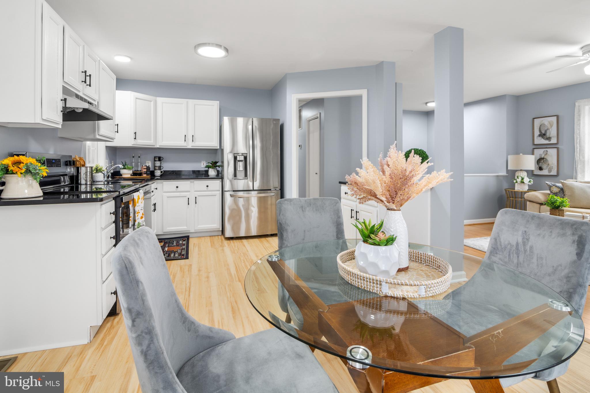 GLEN COURT - Residential