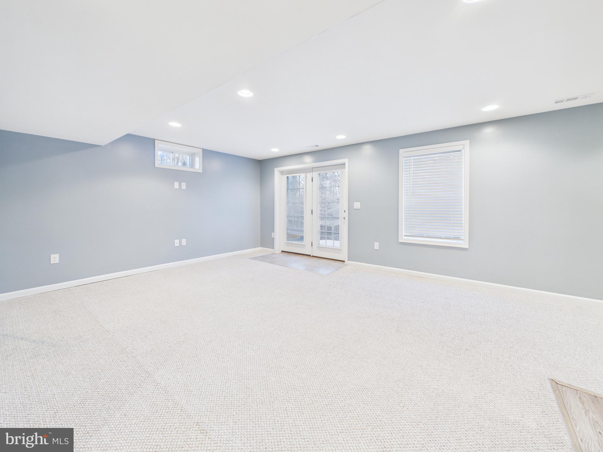 FOREST EDGE - Residential