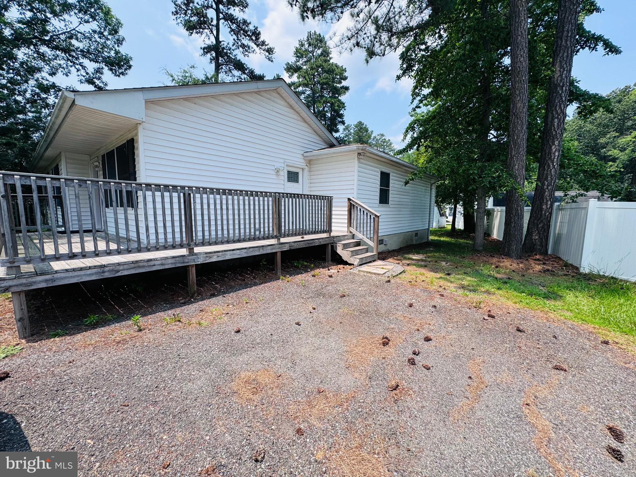 SAINT CLEMENTS SHORES - Residential Lease