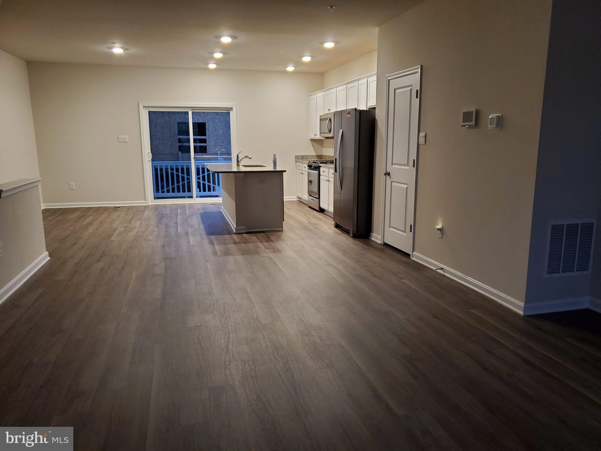 TUSCARORA CREEK - Residential Lease