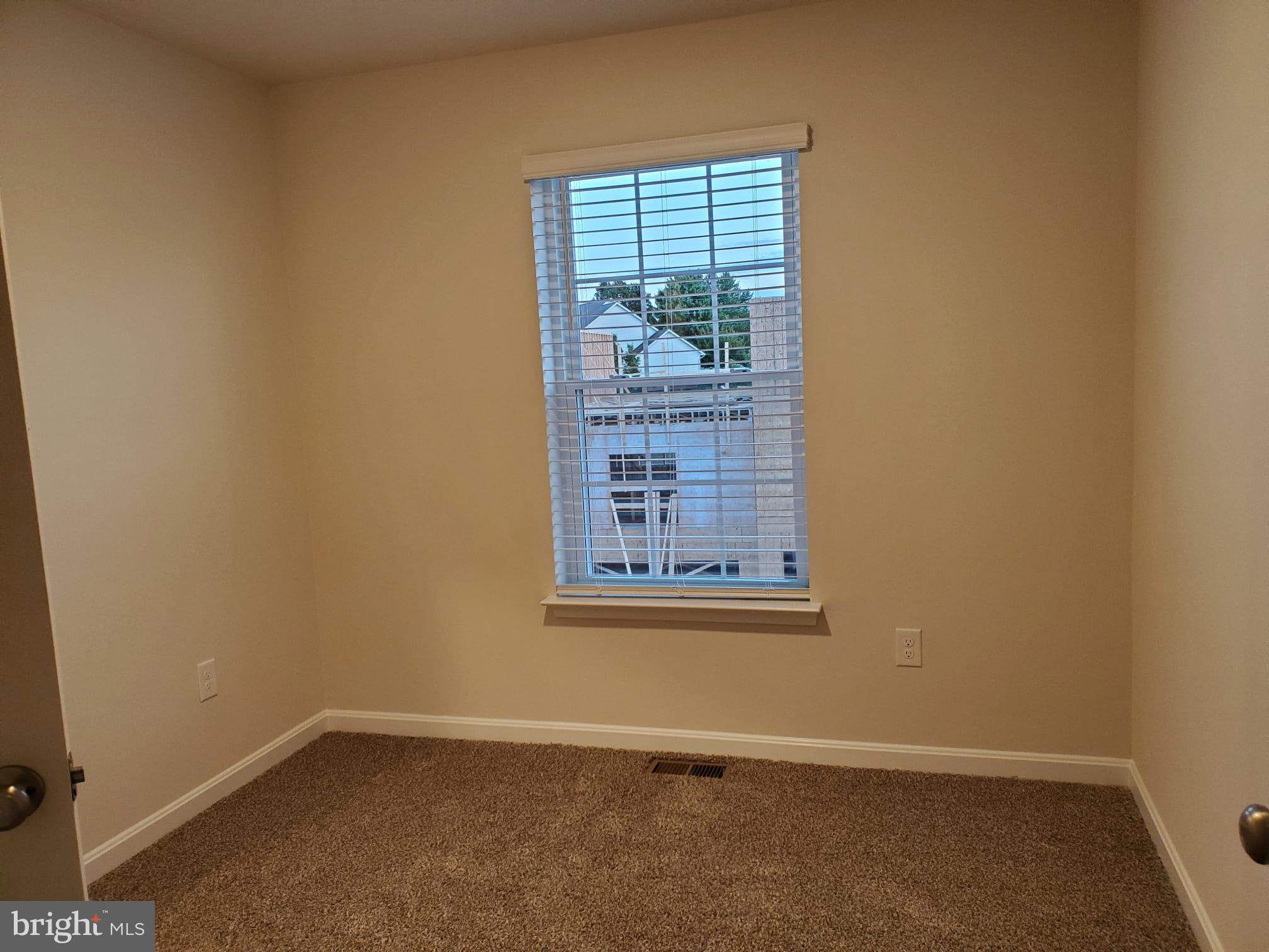 TUSCARORA CREEK - Residential Lease