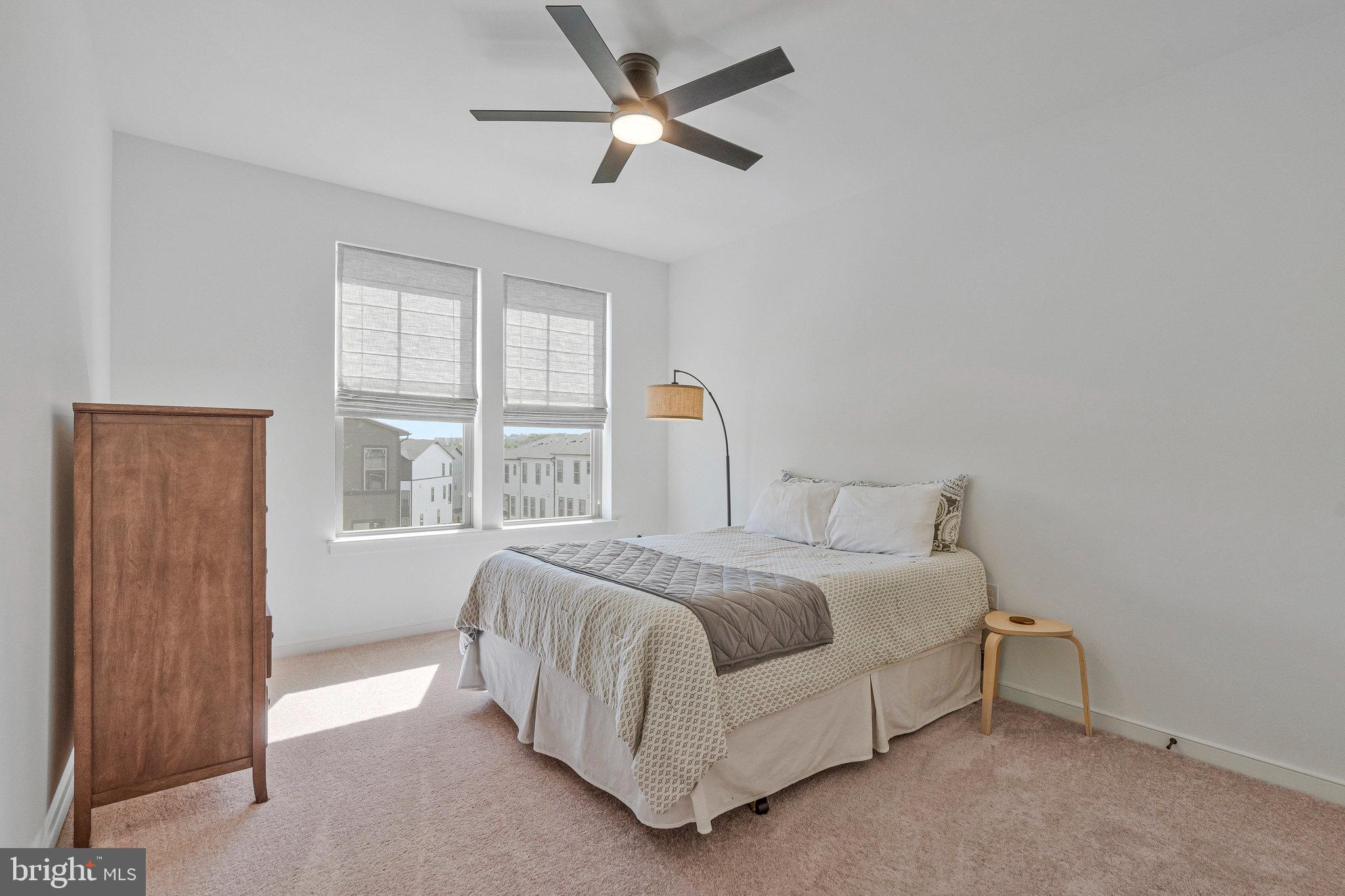 REGAL CHASE - Residential