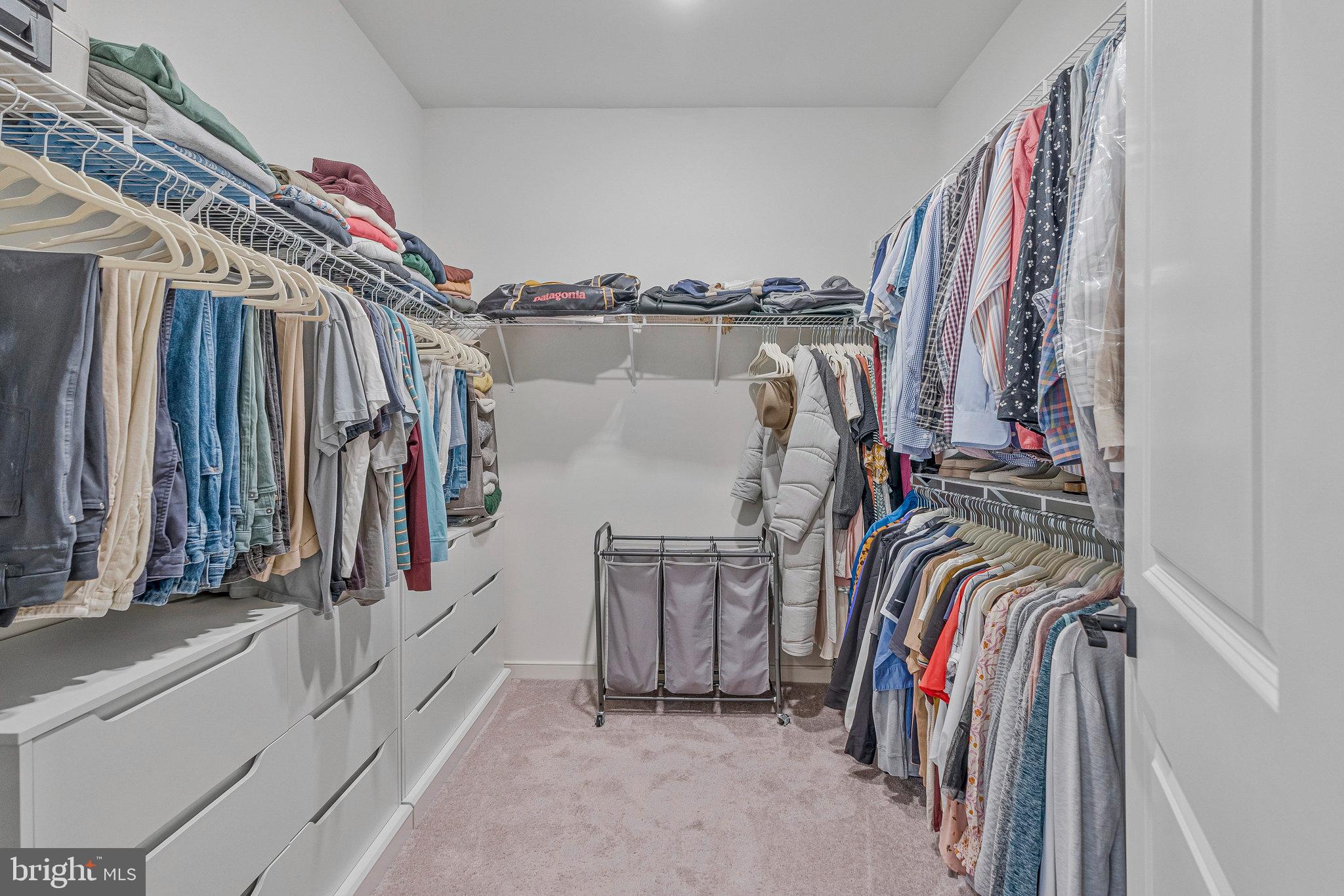 REGAL CHASE - Residential