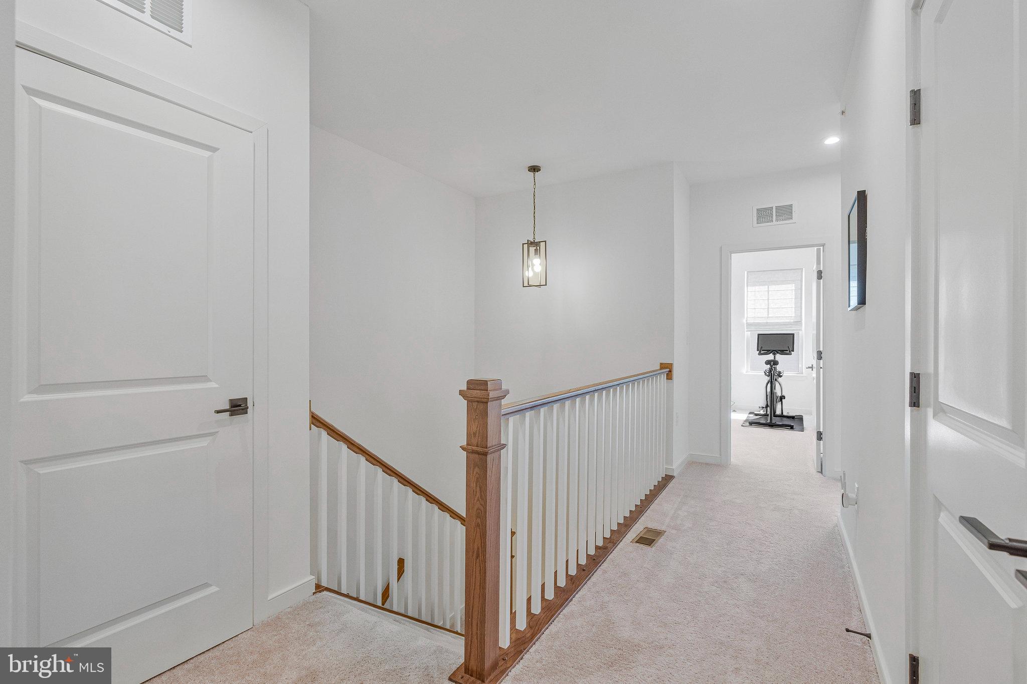 REGAL CHASE - Residential