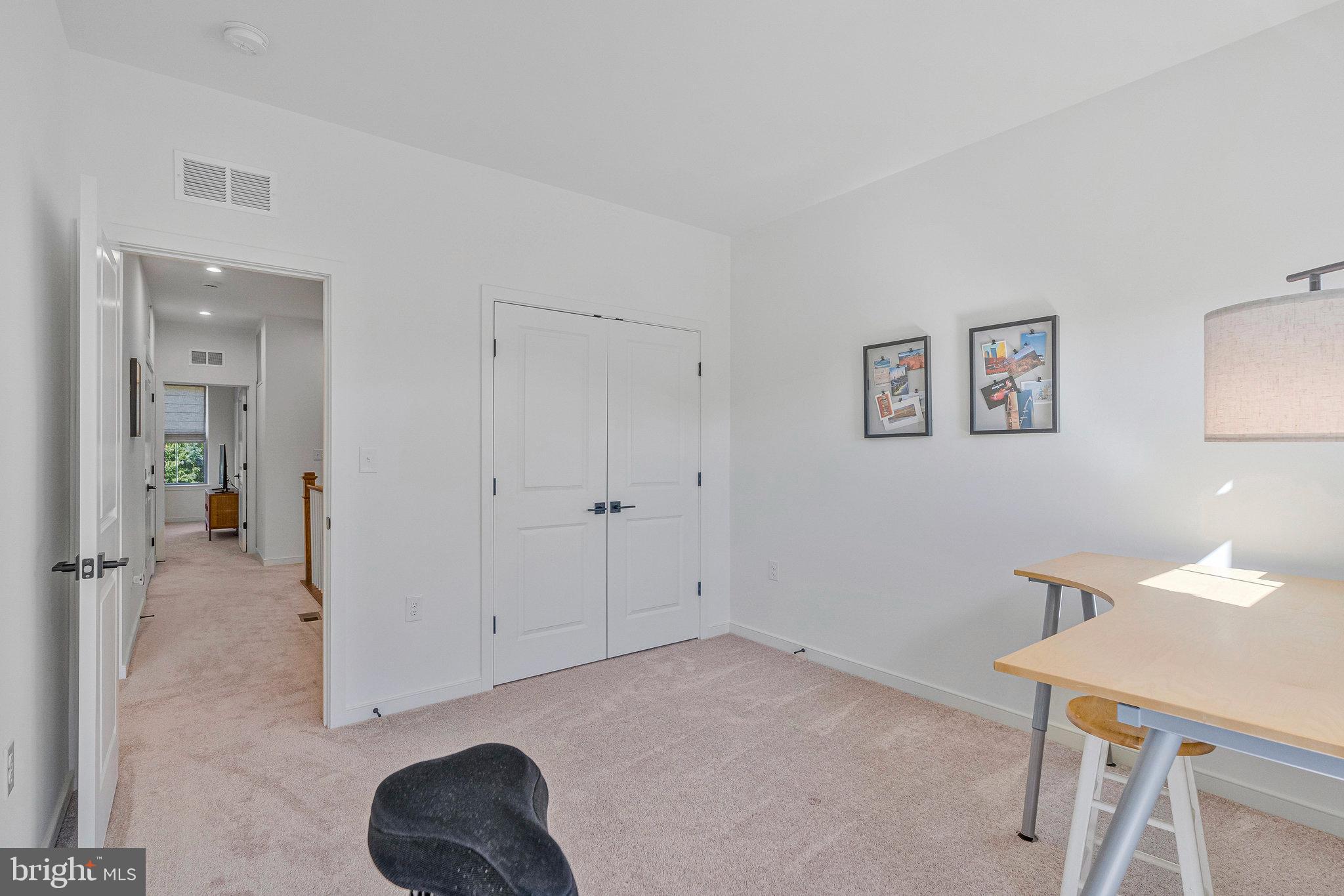 REGAL CHASE - Residential