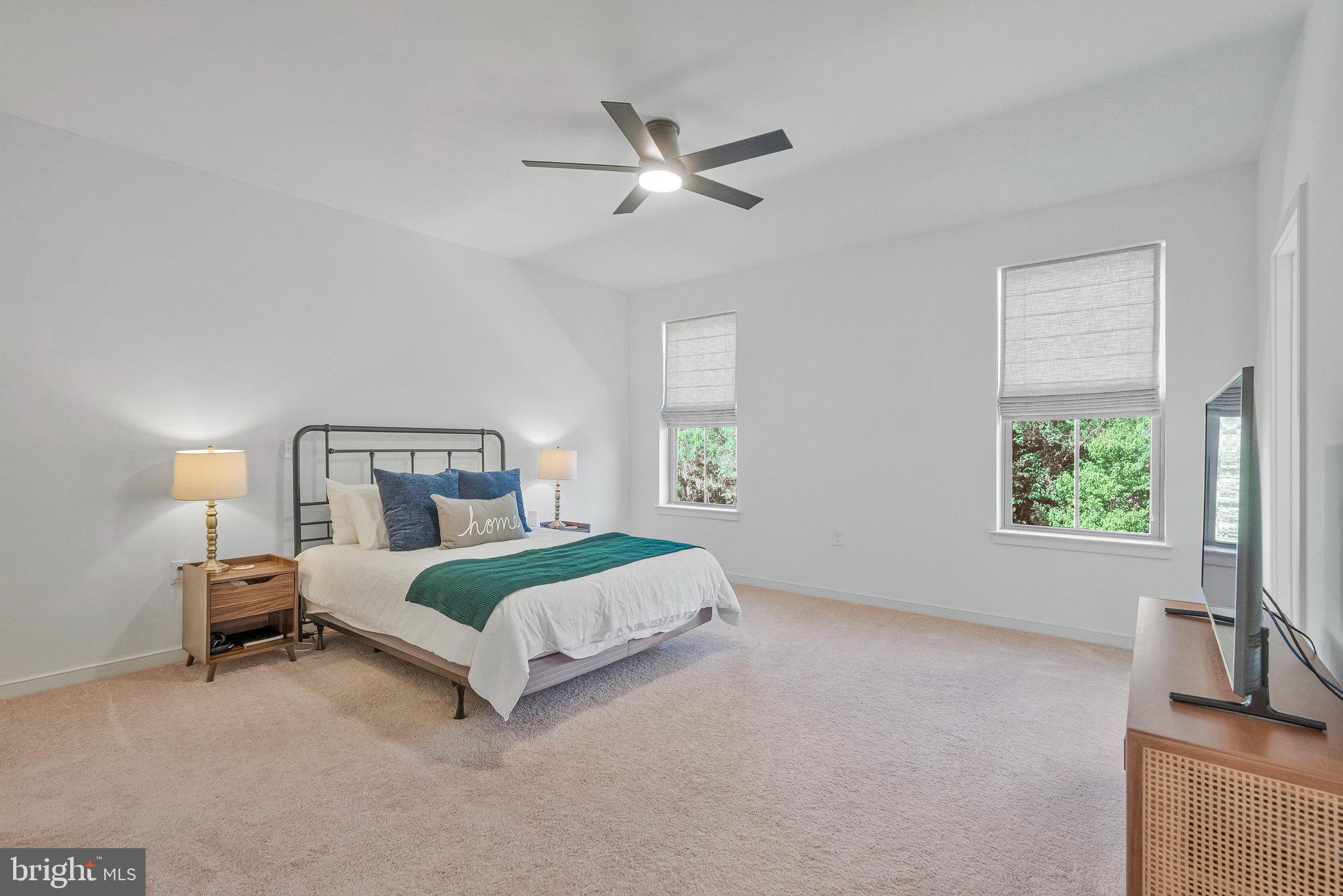 REGAL CHASE - Residential