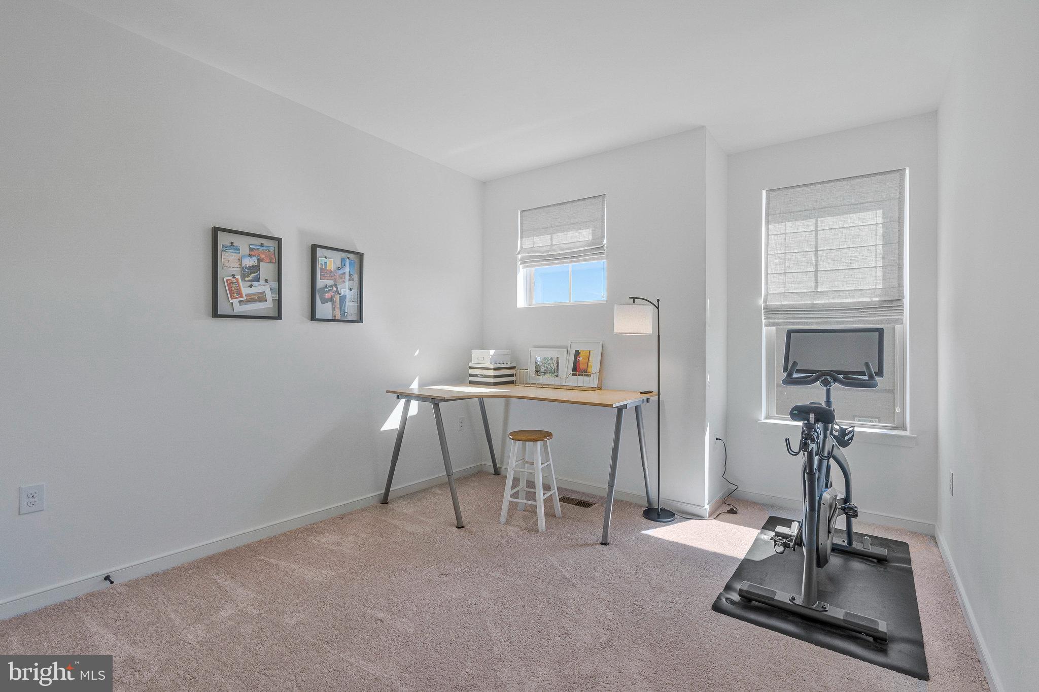 REGAL CHASE - Residential