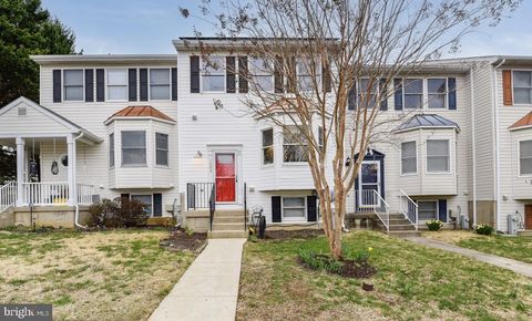 Townhouse For Sale - 1603 Elkwood Court<br/> ANNAPOLIS, MD 21409