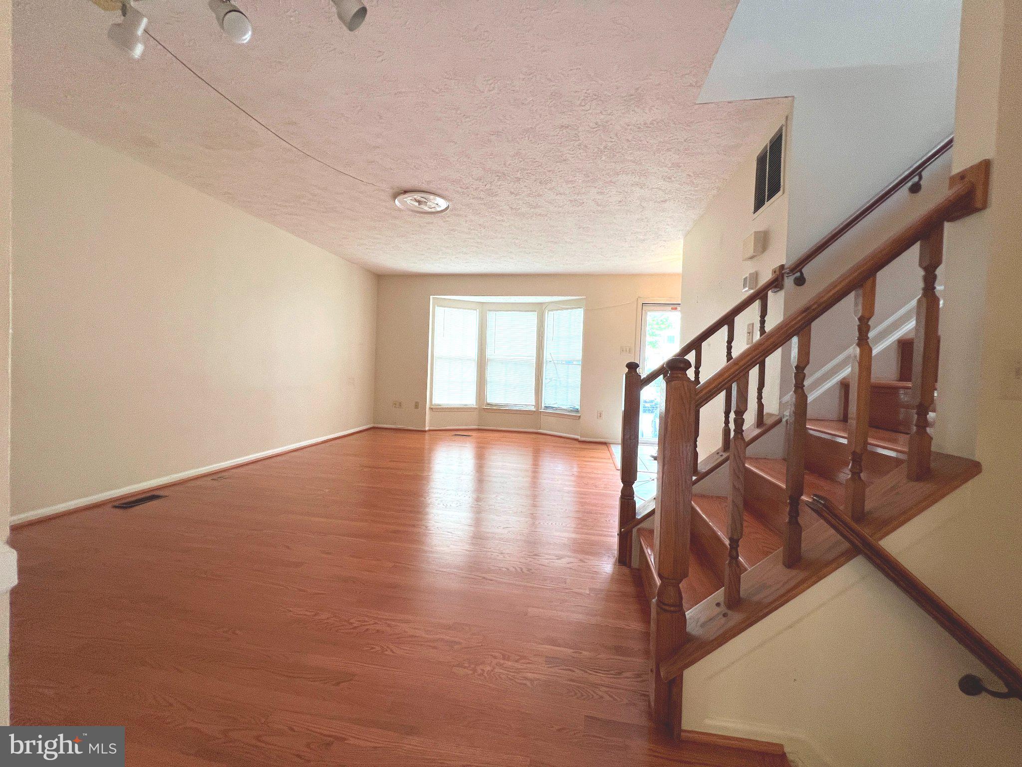 8531 BLACK STAR CIRCLE