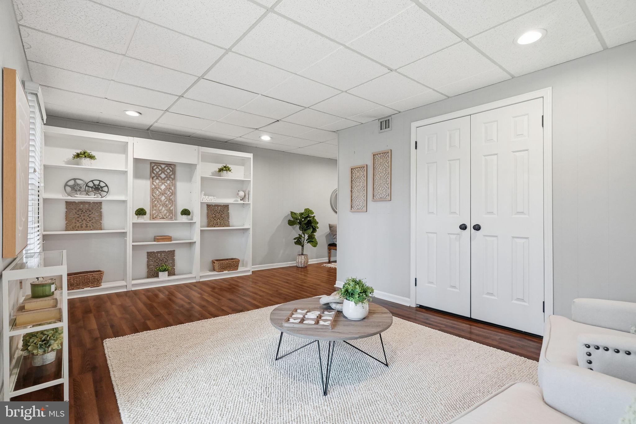 WILLISTOWN WOODS - Residential