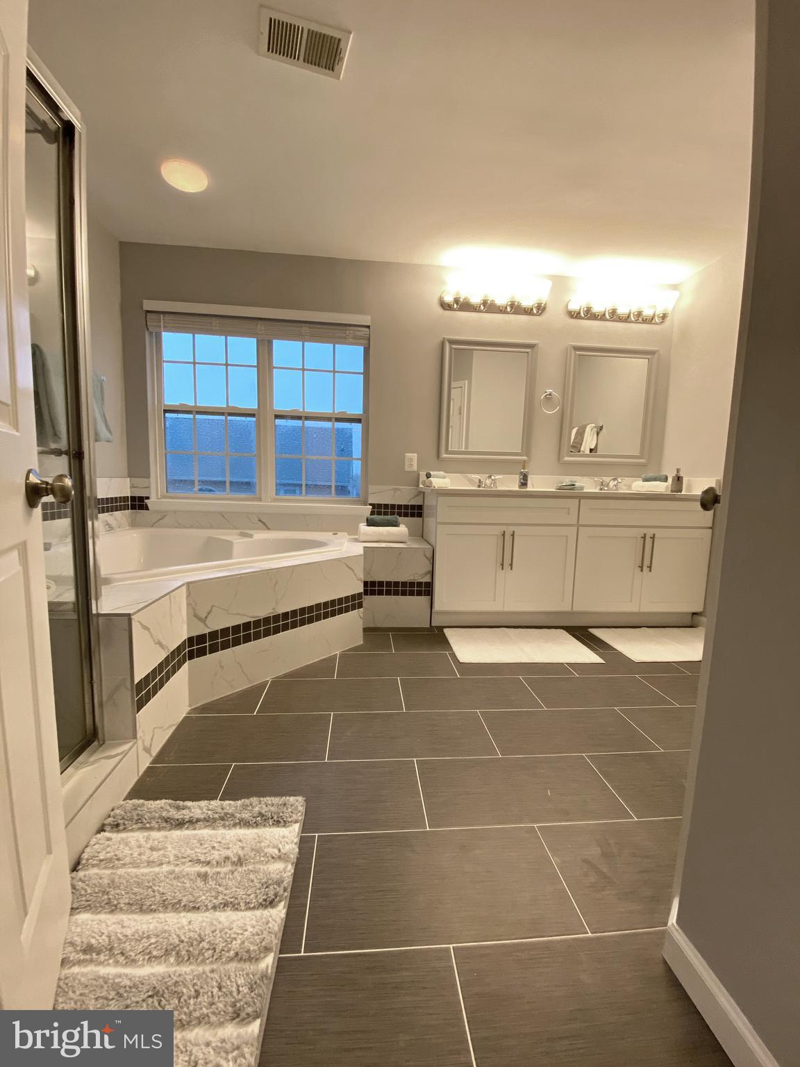 STRATFORD - Residential