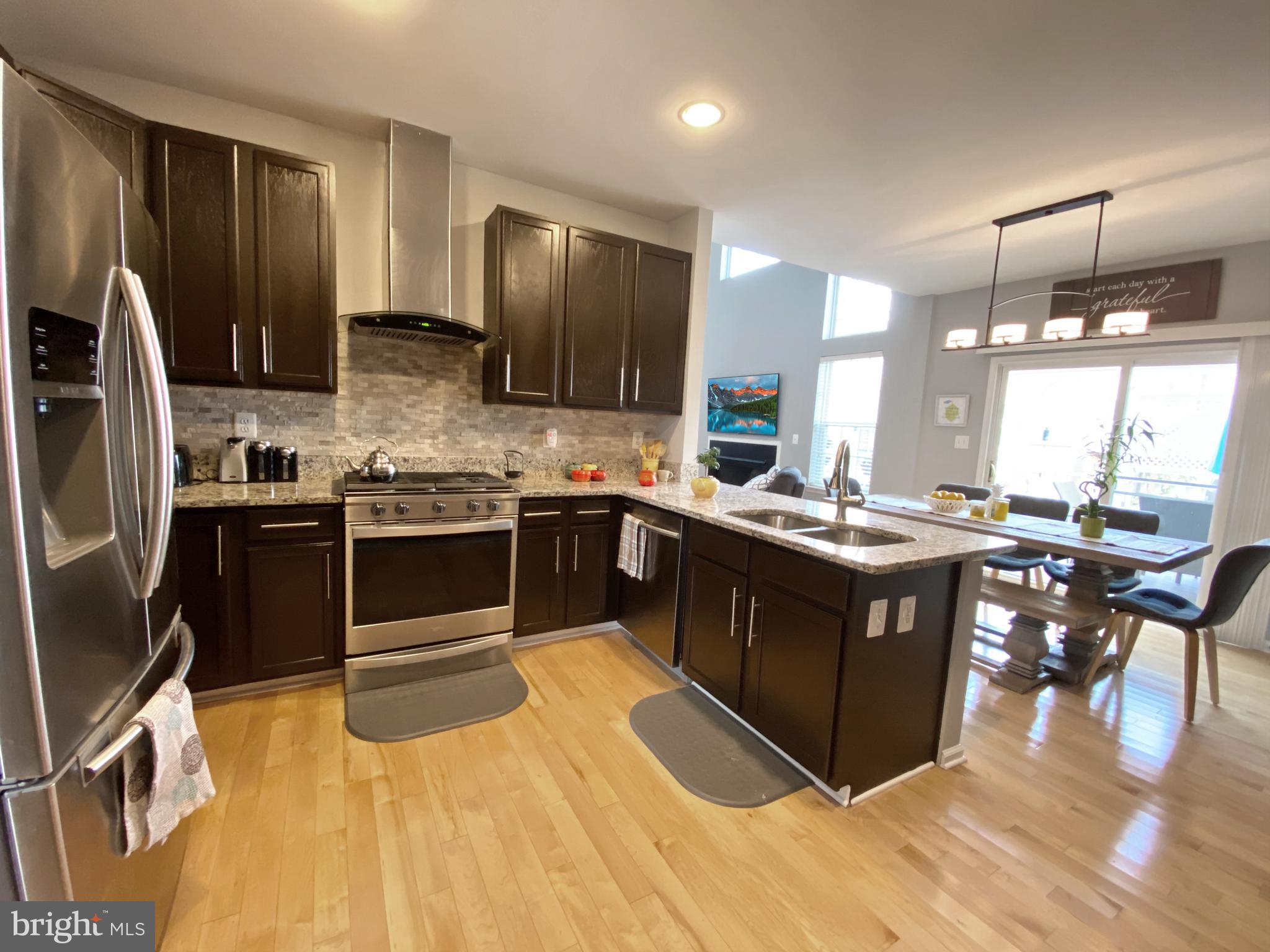 STRATFORD - Residential