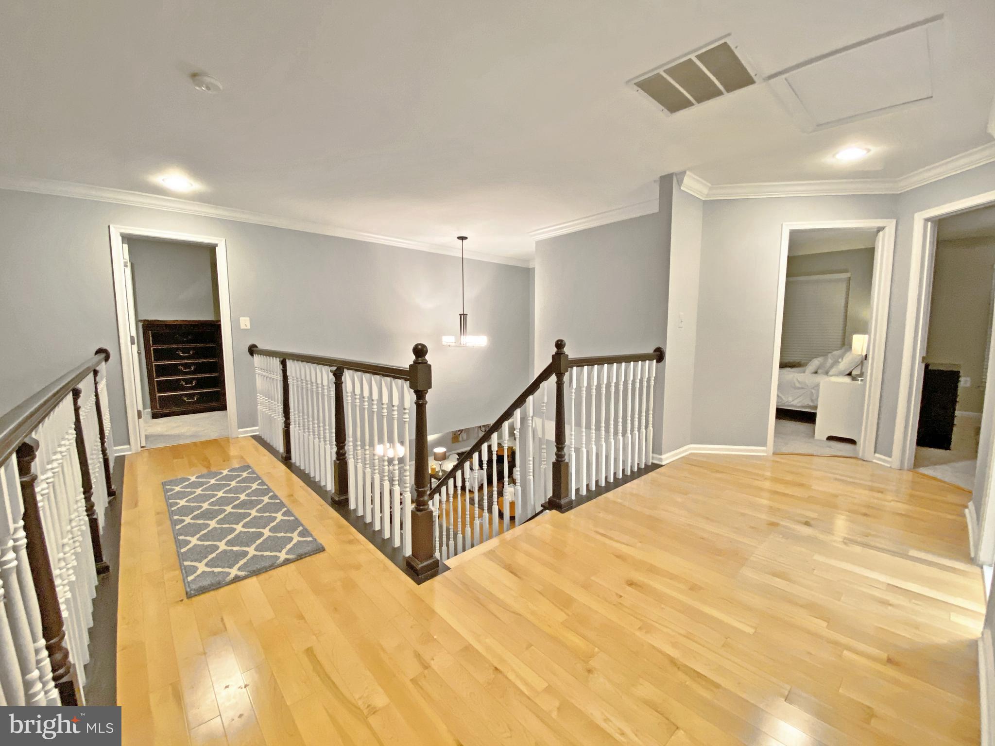 STRATFORD - Residential