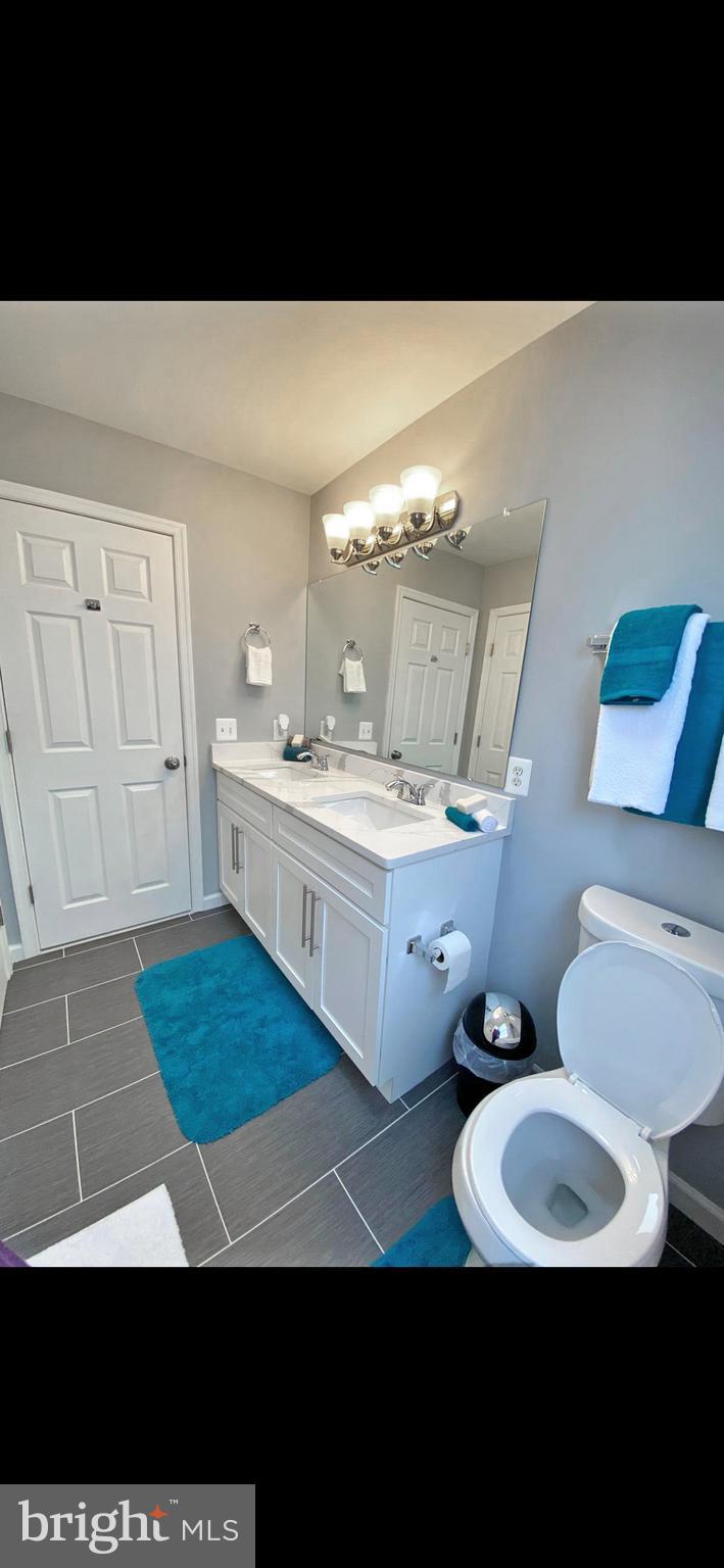 STRATFORD - Residential