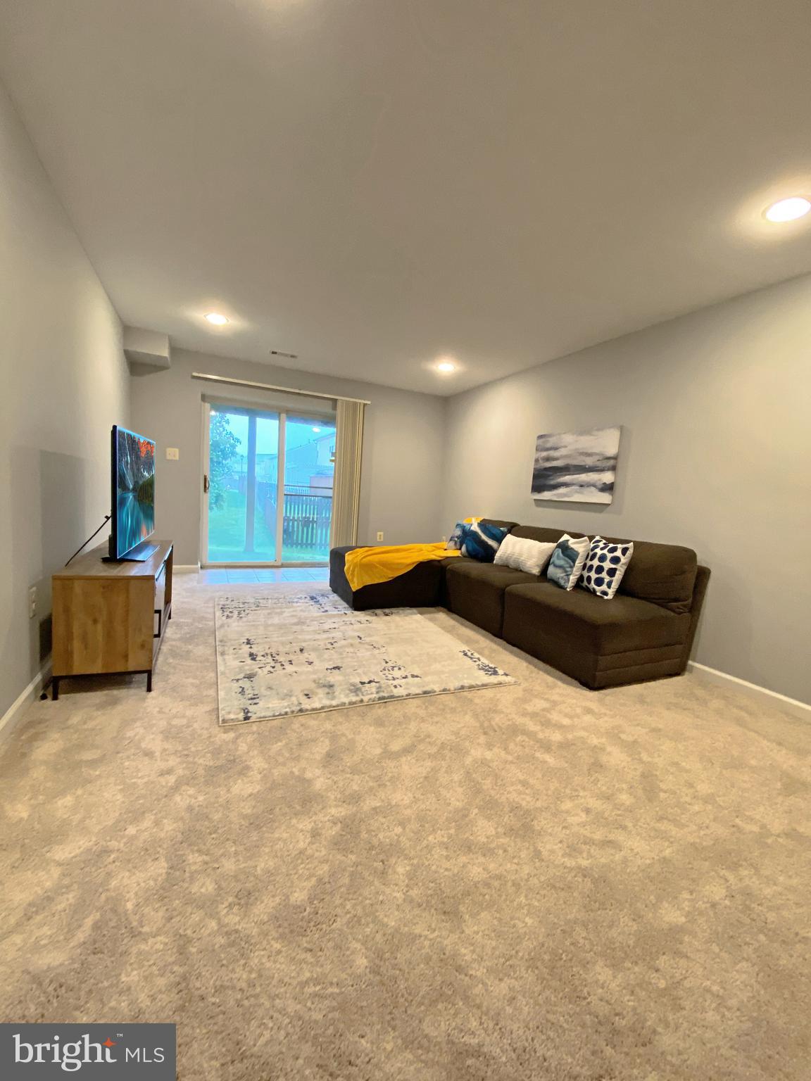 STRATFORD - Residential