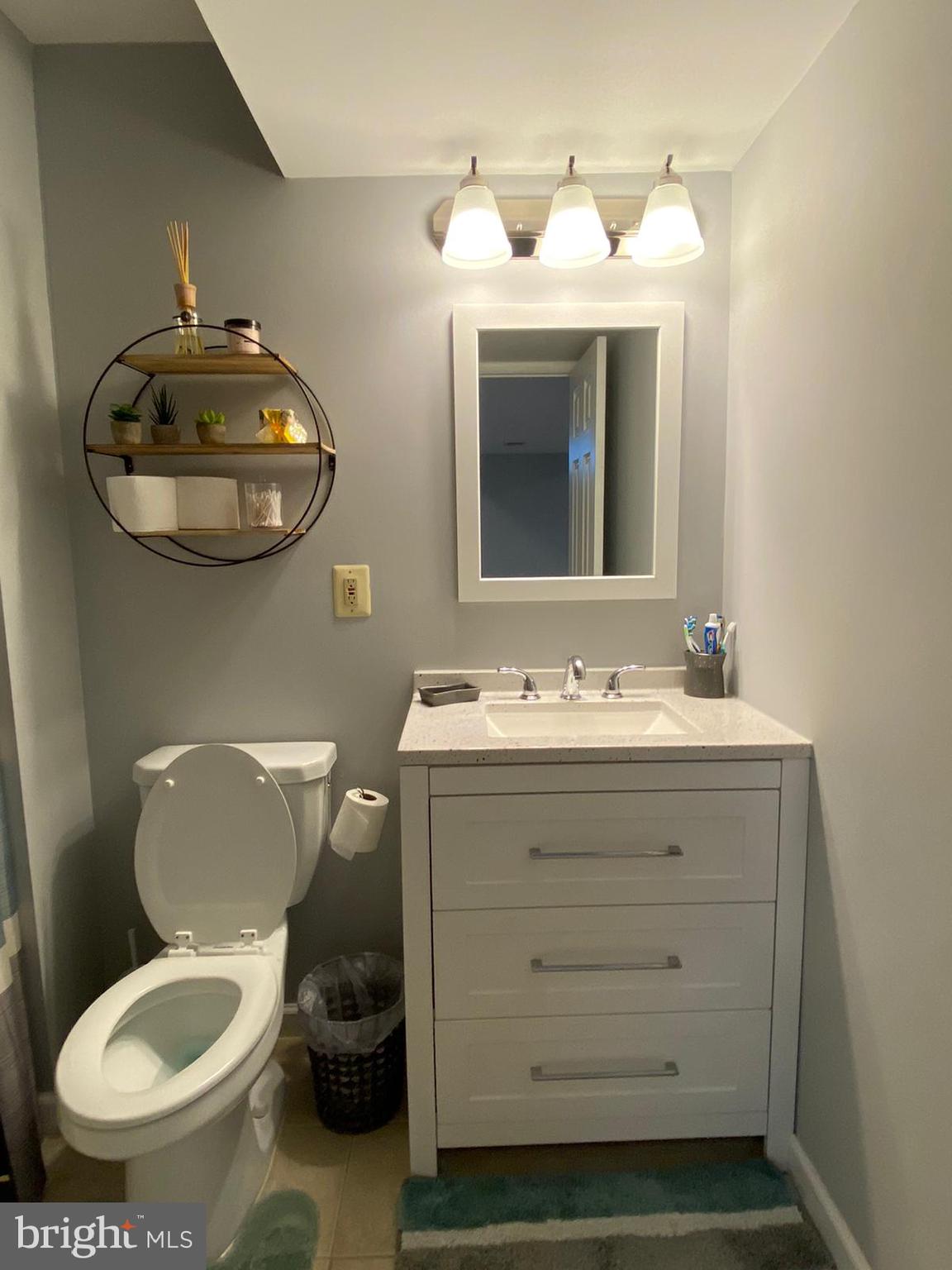 STRATFORD - Residential