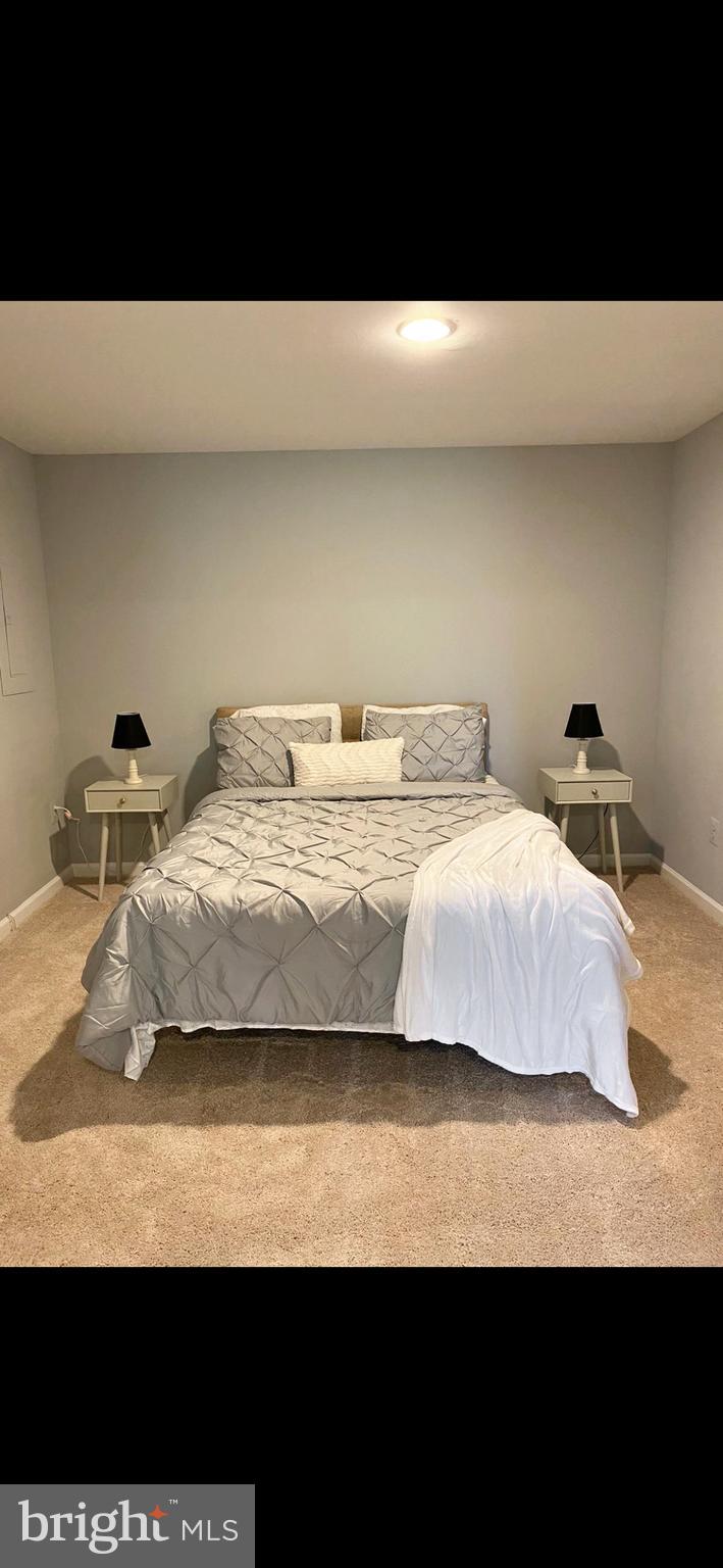 STRATFORD - Residential