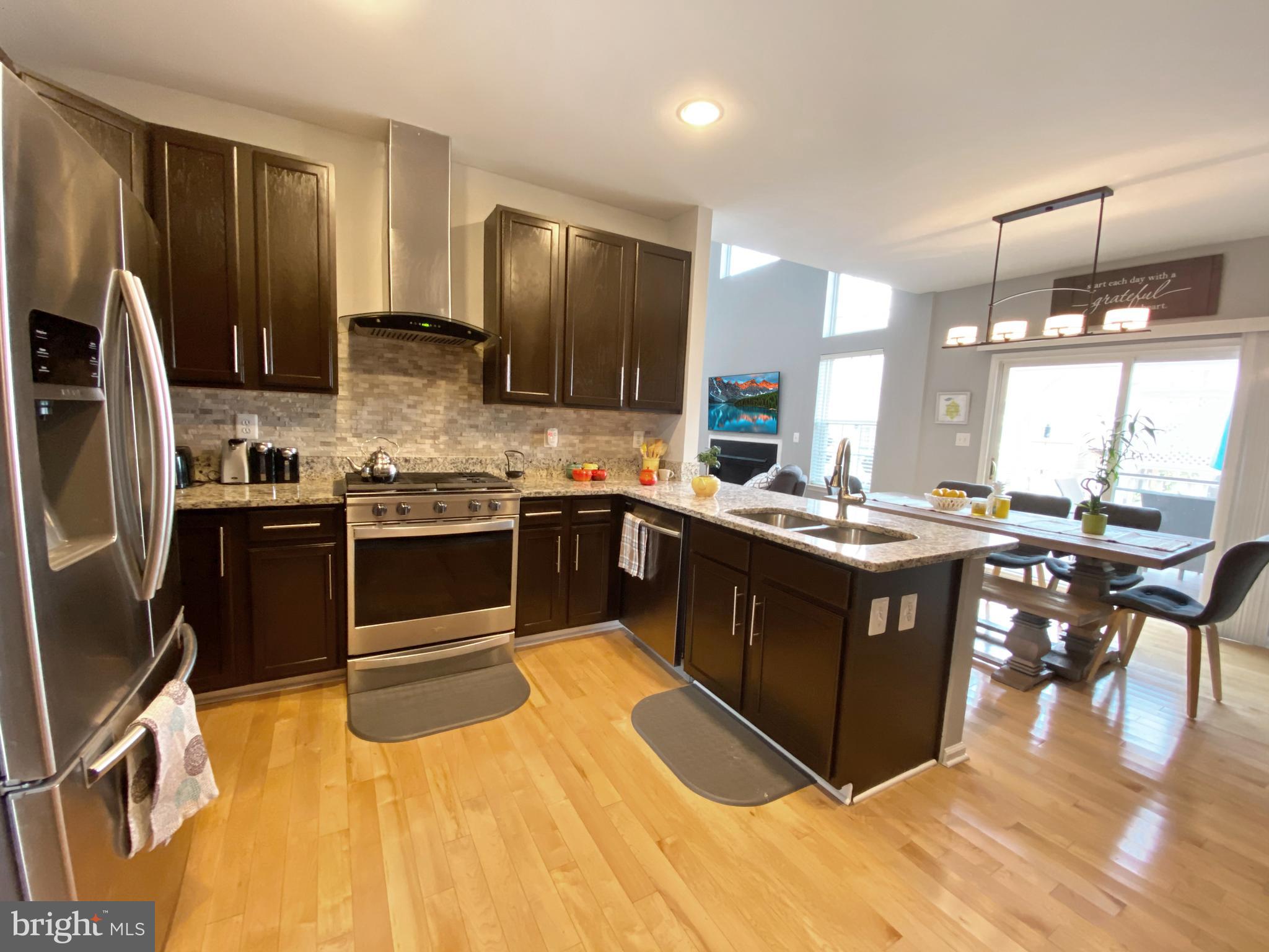 STRATFORD - Residential