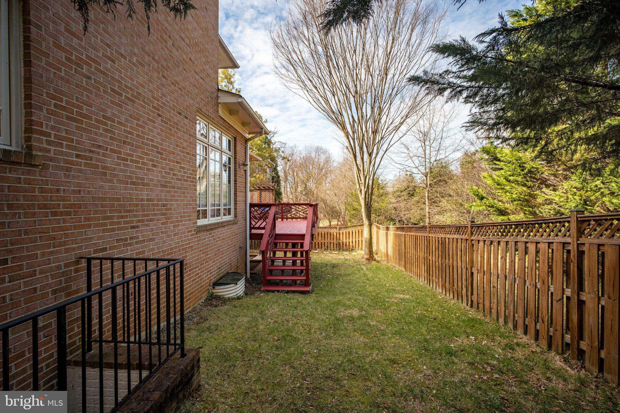 LOCUST RIDGE - Residential