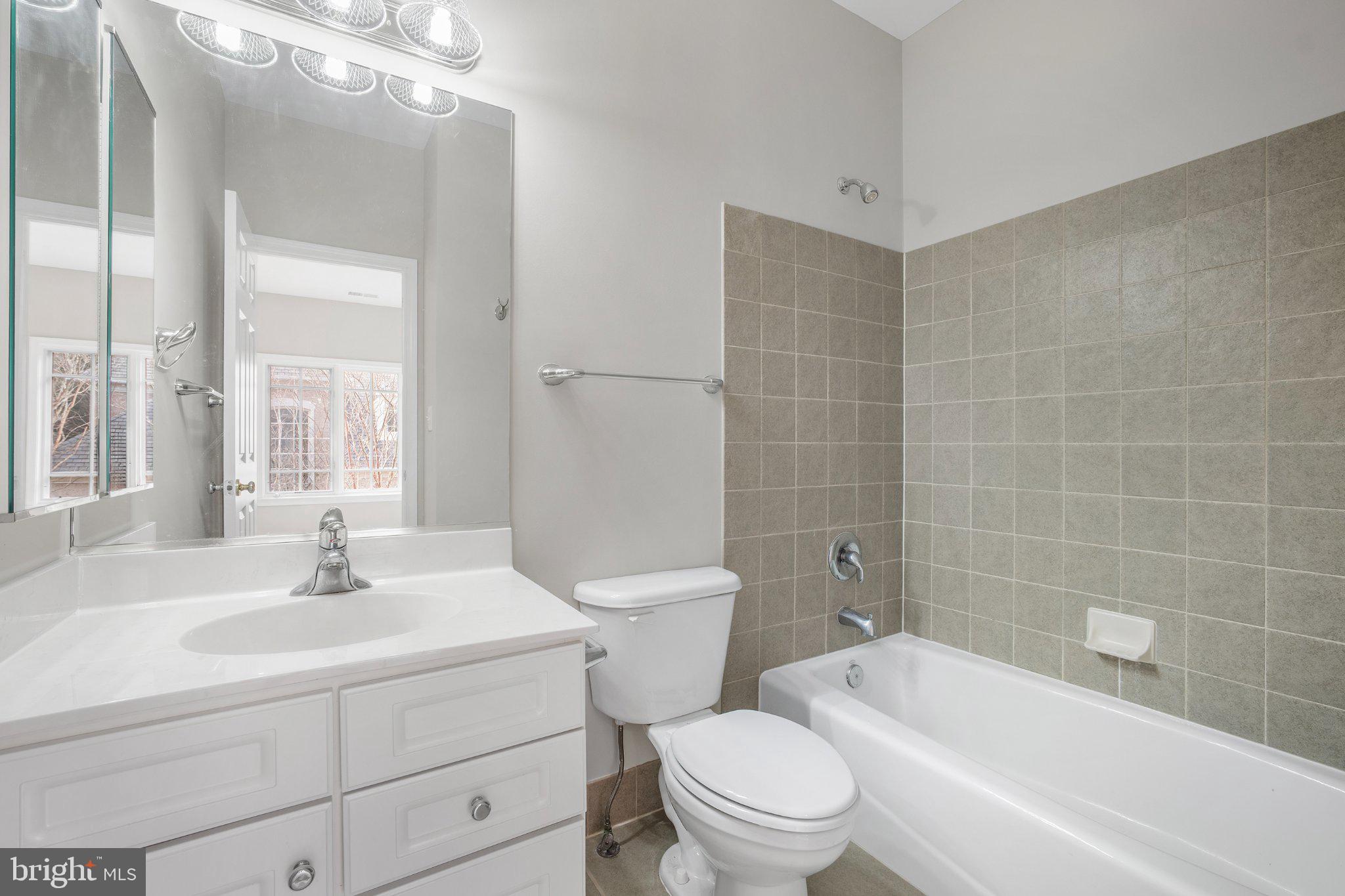 LOCUST RIDGE - Residential