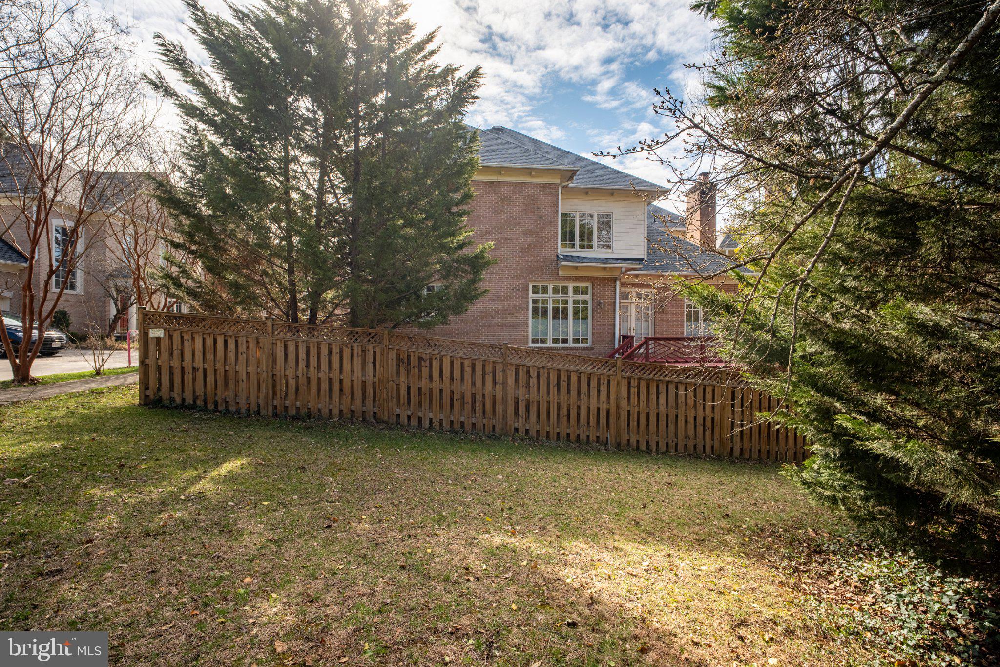 LOCUST RIDGE - Residential