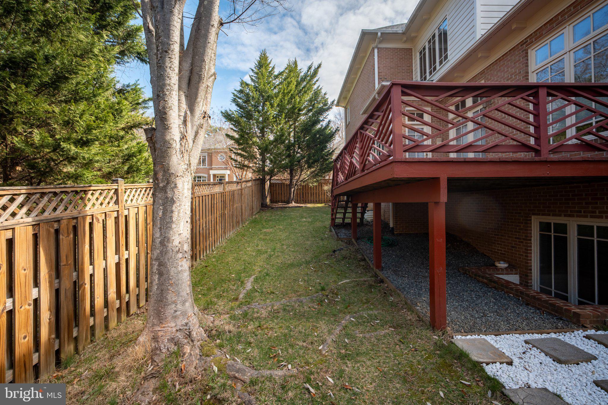 LOCUST RIDGE - Residential