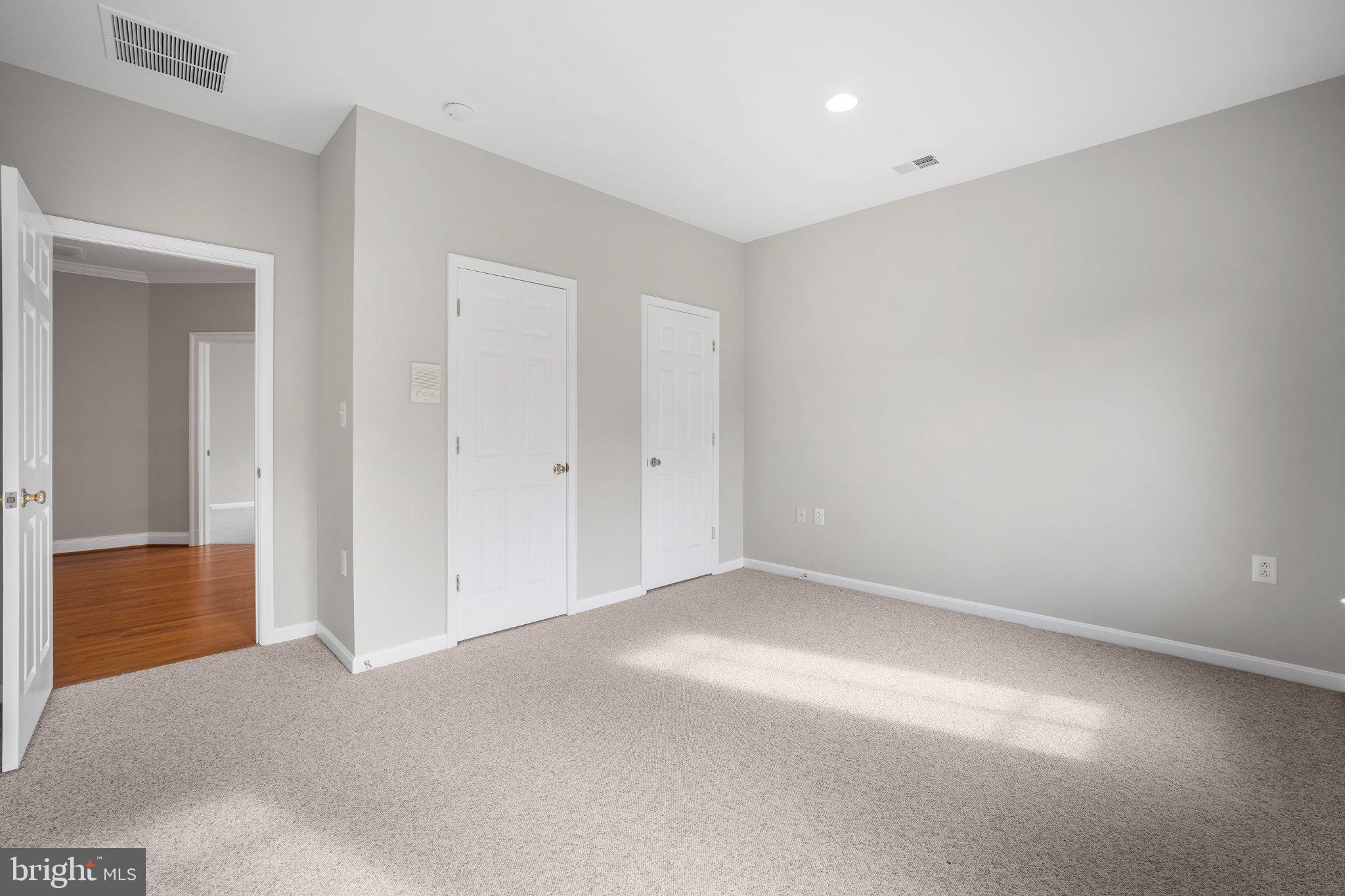 LOCUST RIDGE - Residential