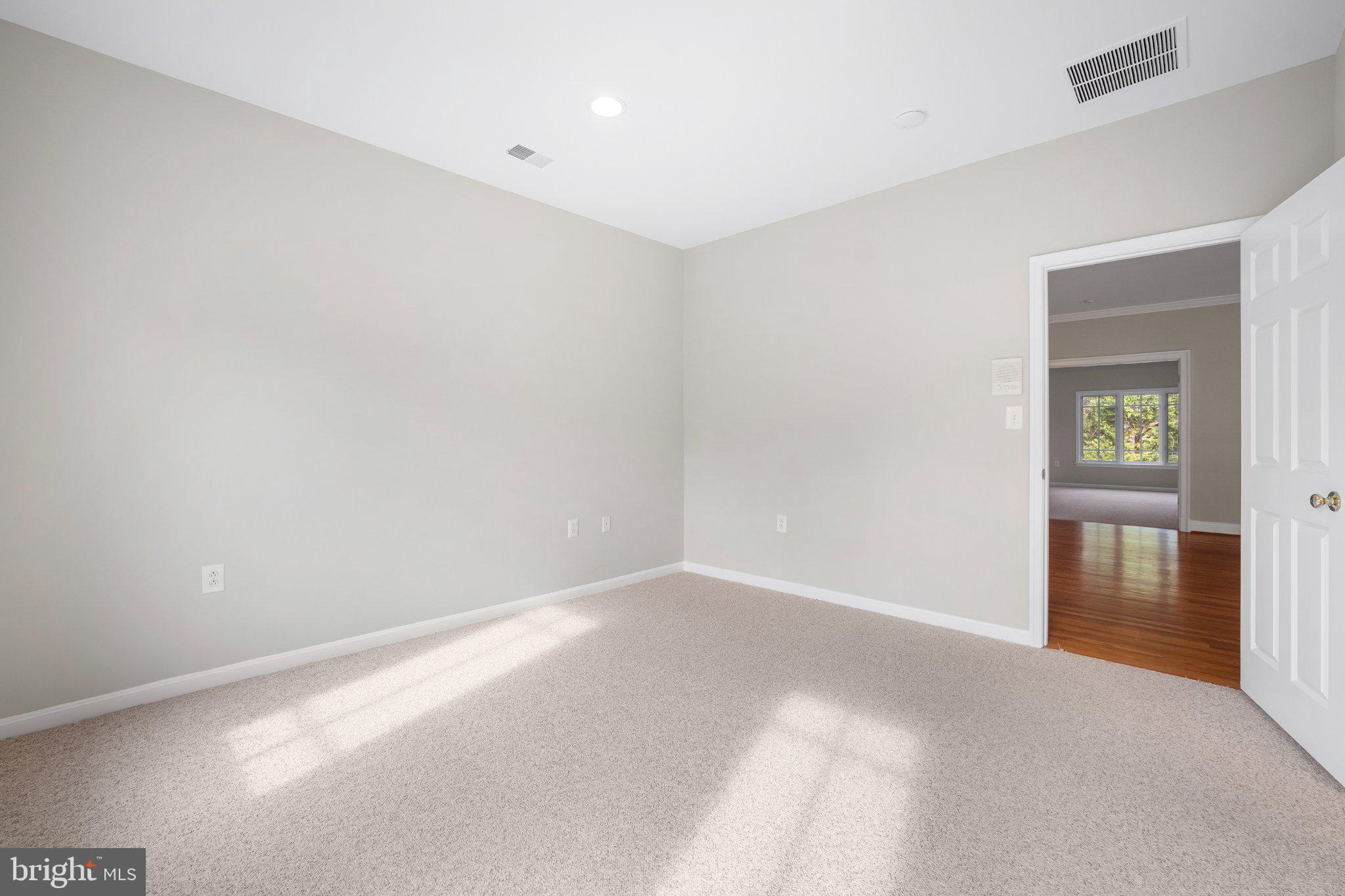 LOCUST RIDGE - Residential