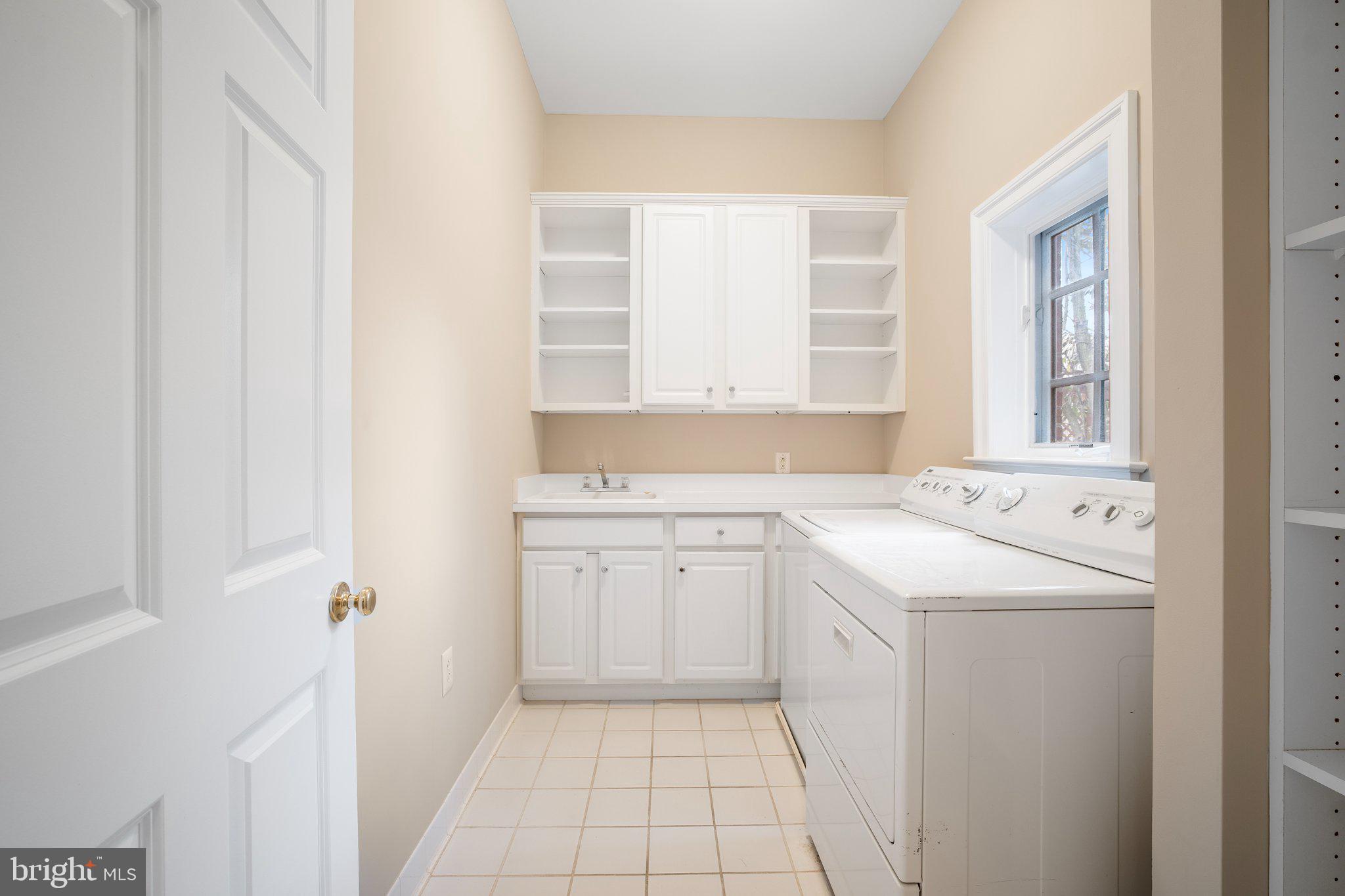 LOCUST RIDGE - Residential