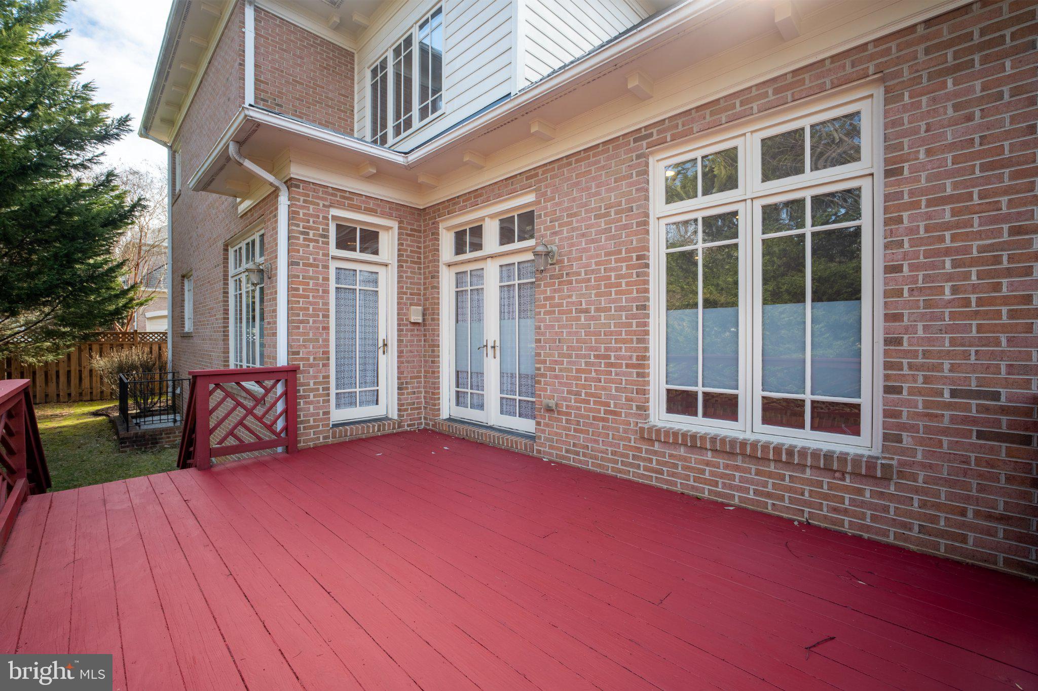 LOCUST RIDGE - Residential