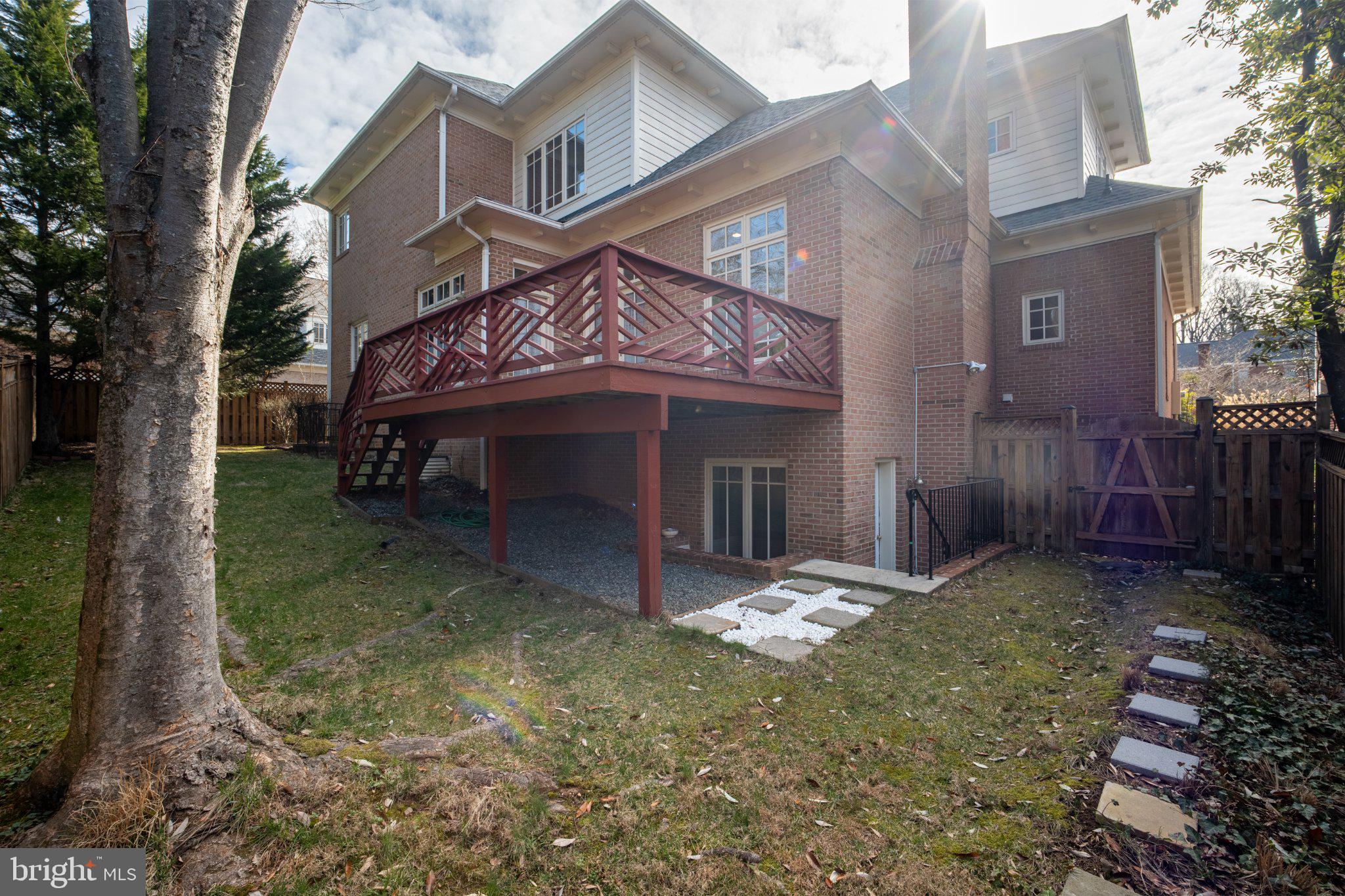 LOCUST RIDGE - Residential