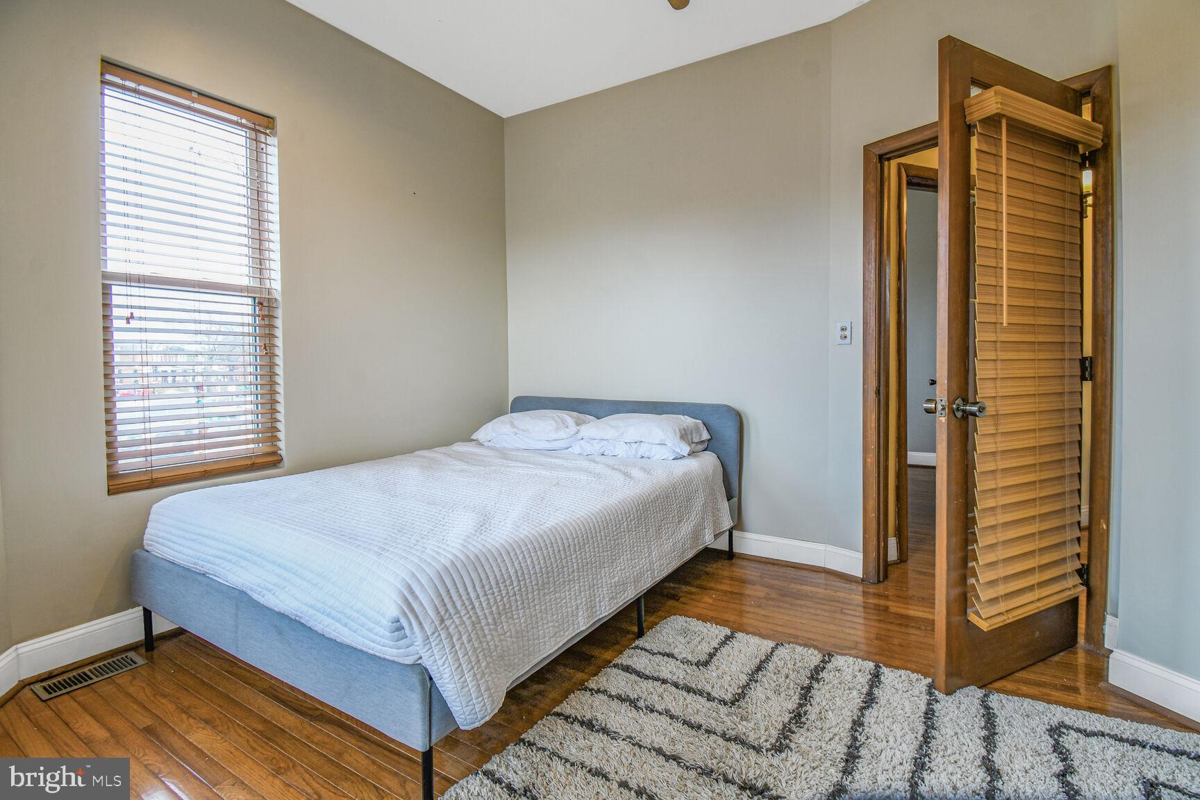 SHAW - Residential Lease