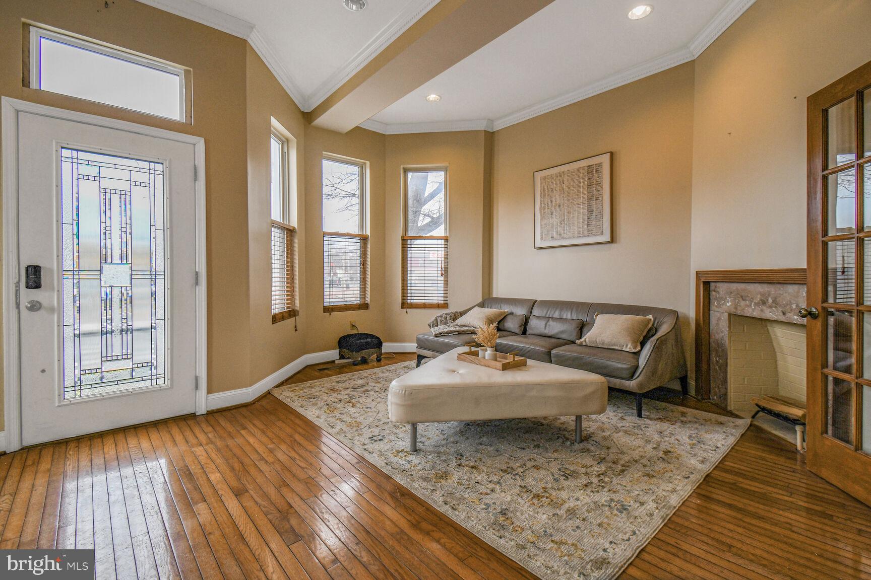 SHAW - Residential Lease