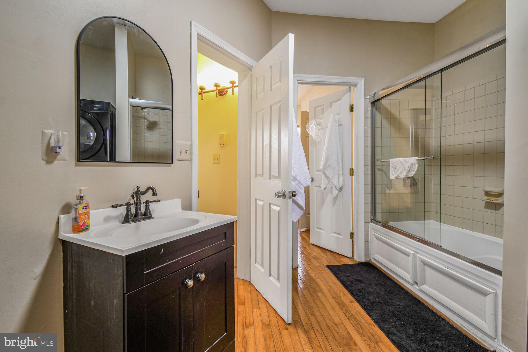 SHAW - Residential Lease