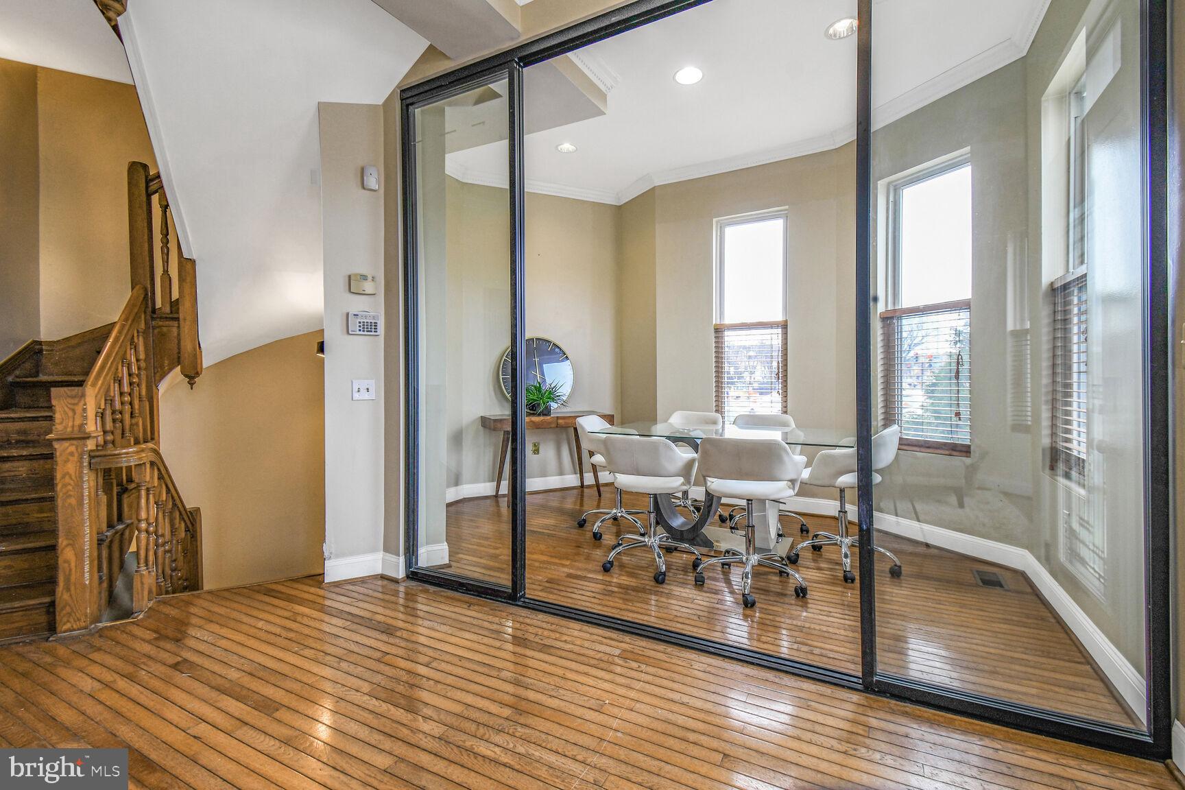 SHAW - Residential Lease