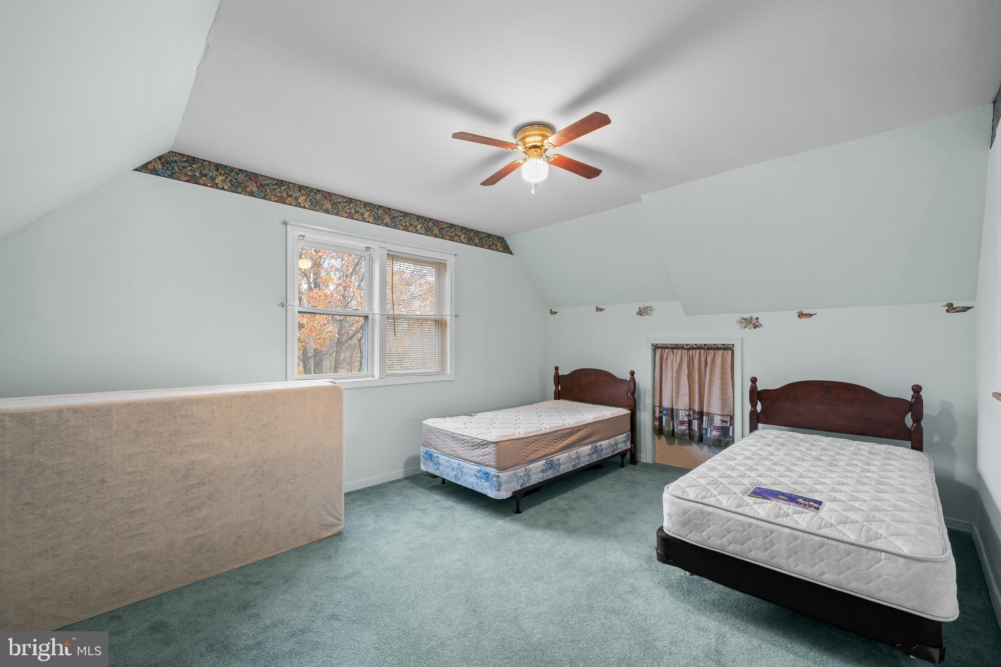 EAGLE ROCK RESORT - Residential