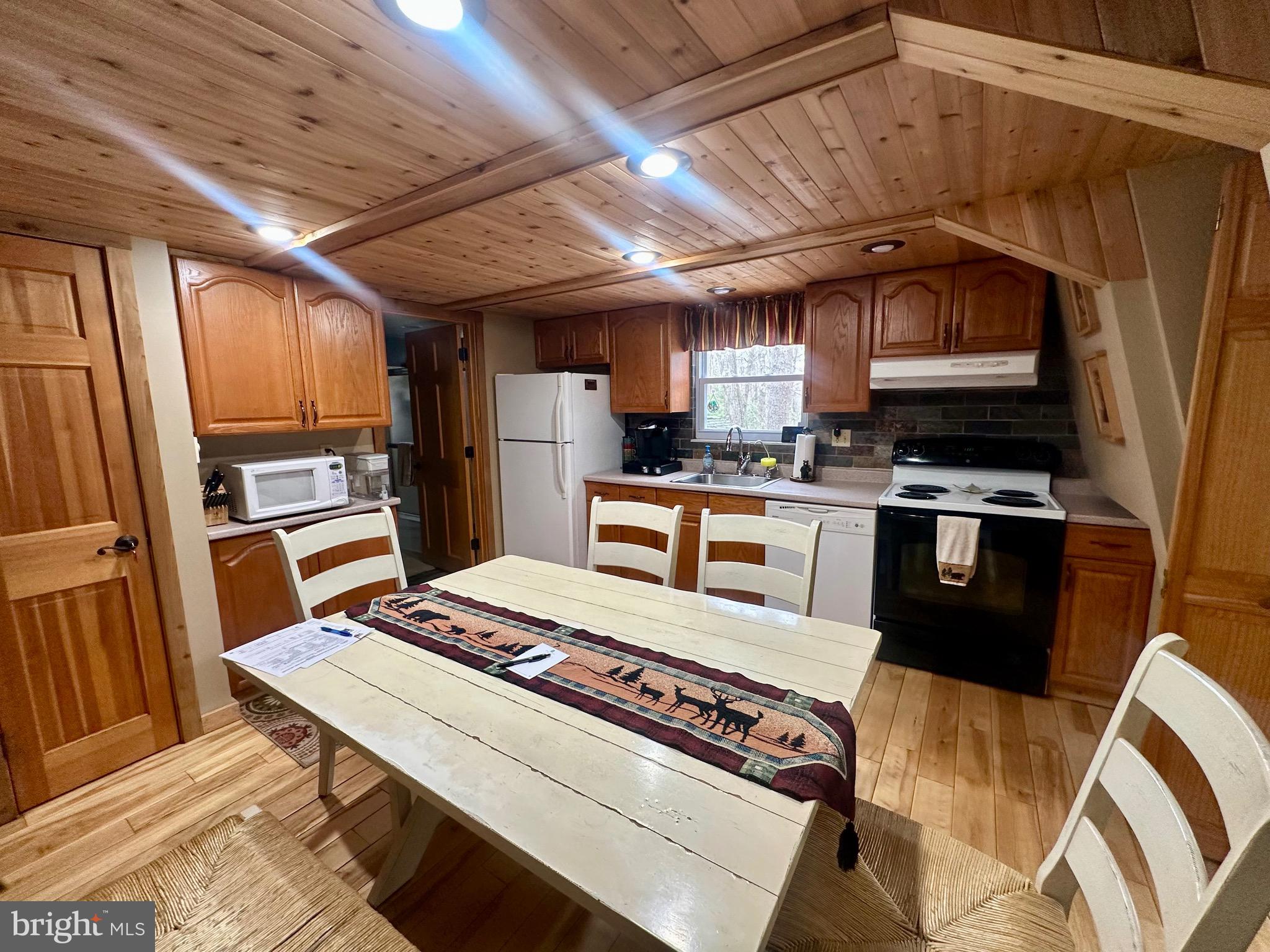 PINEY MOUNTAIN CORP - Residential