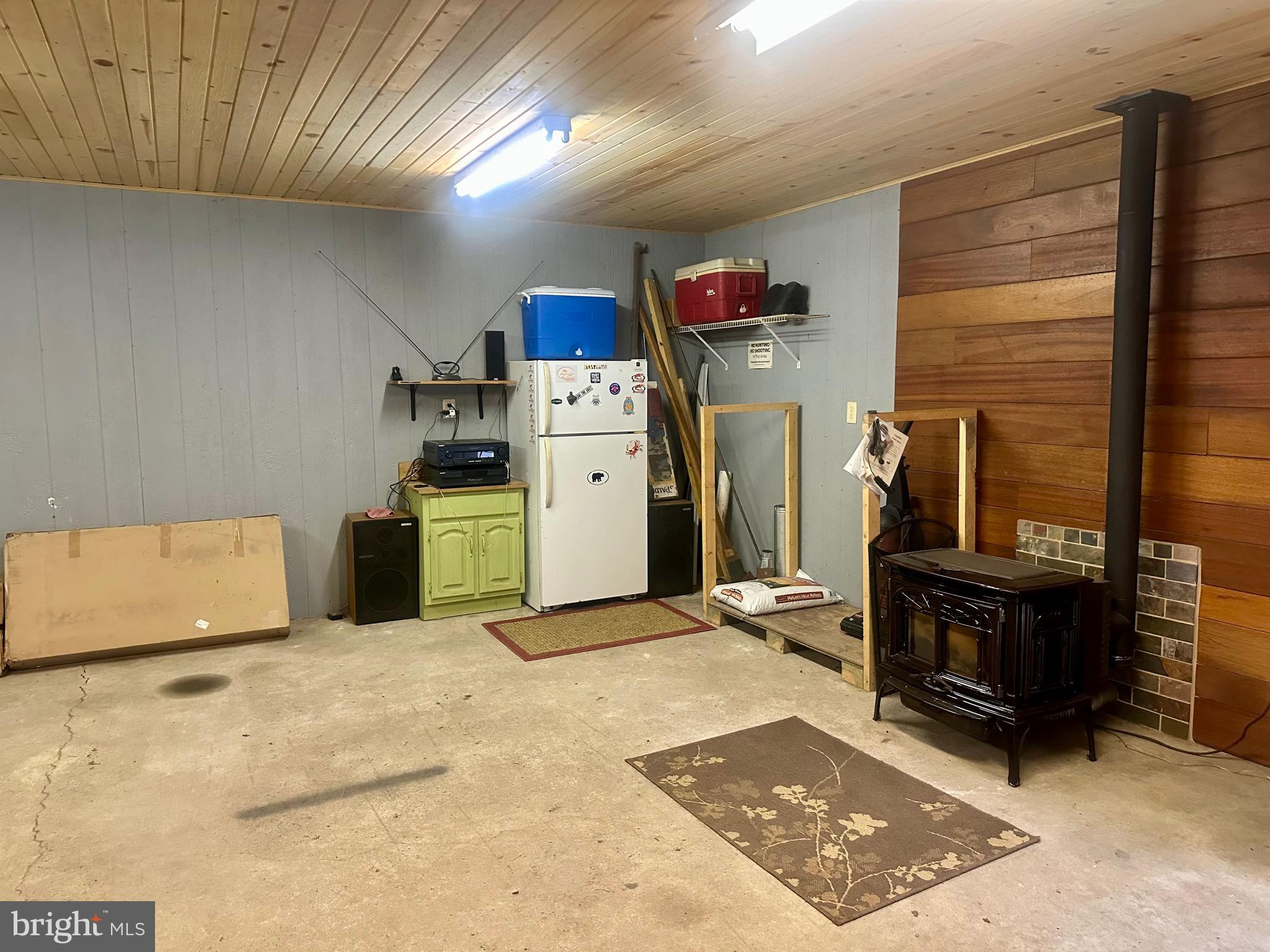 PINEY MOUNTAIN CORP - Residential