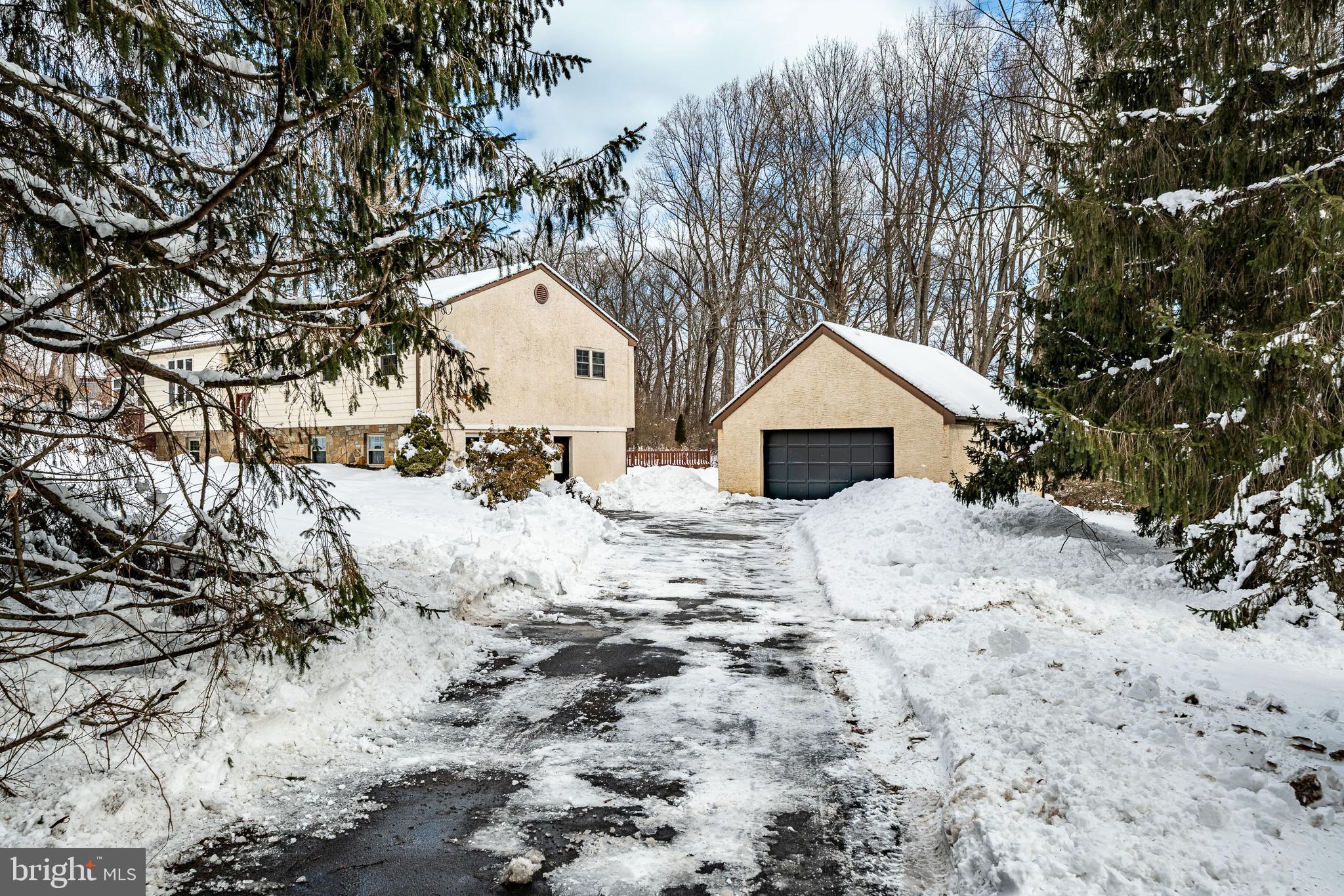 THORNBURY - Residential