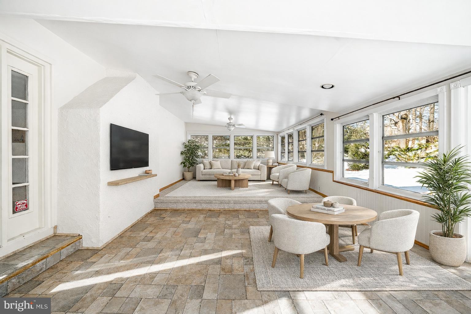 THORNBURY - Residential