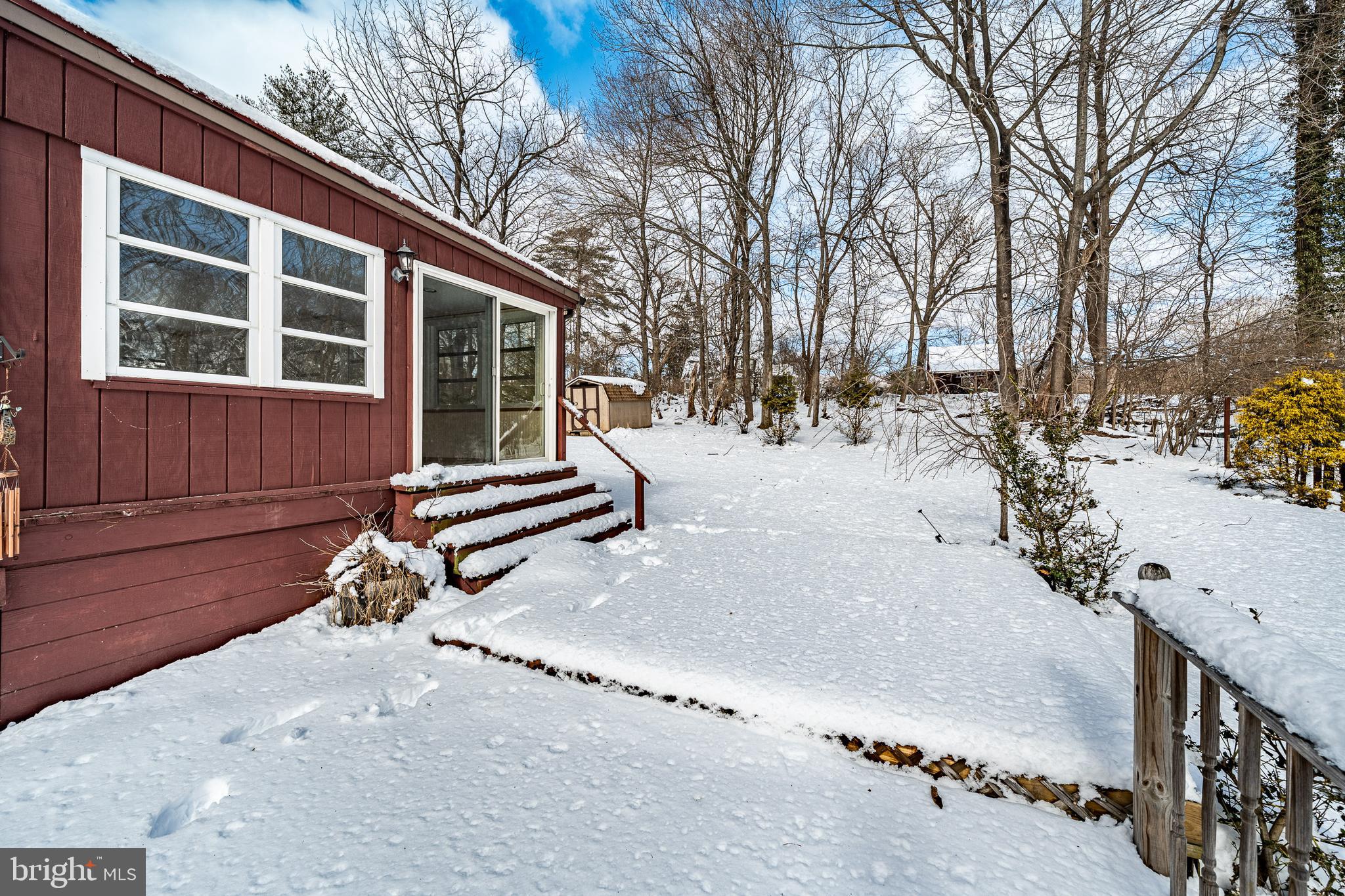 THORNBURY - Residential