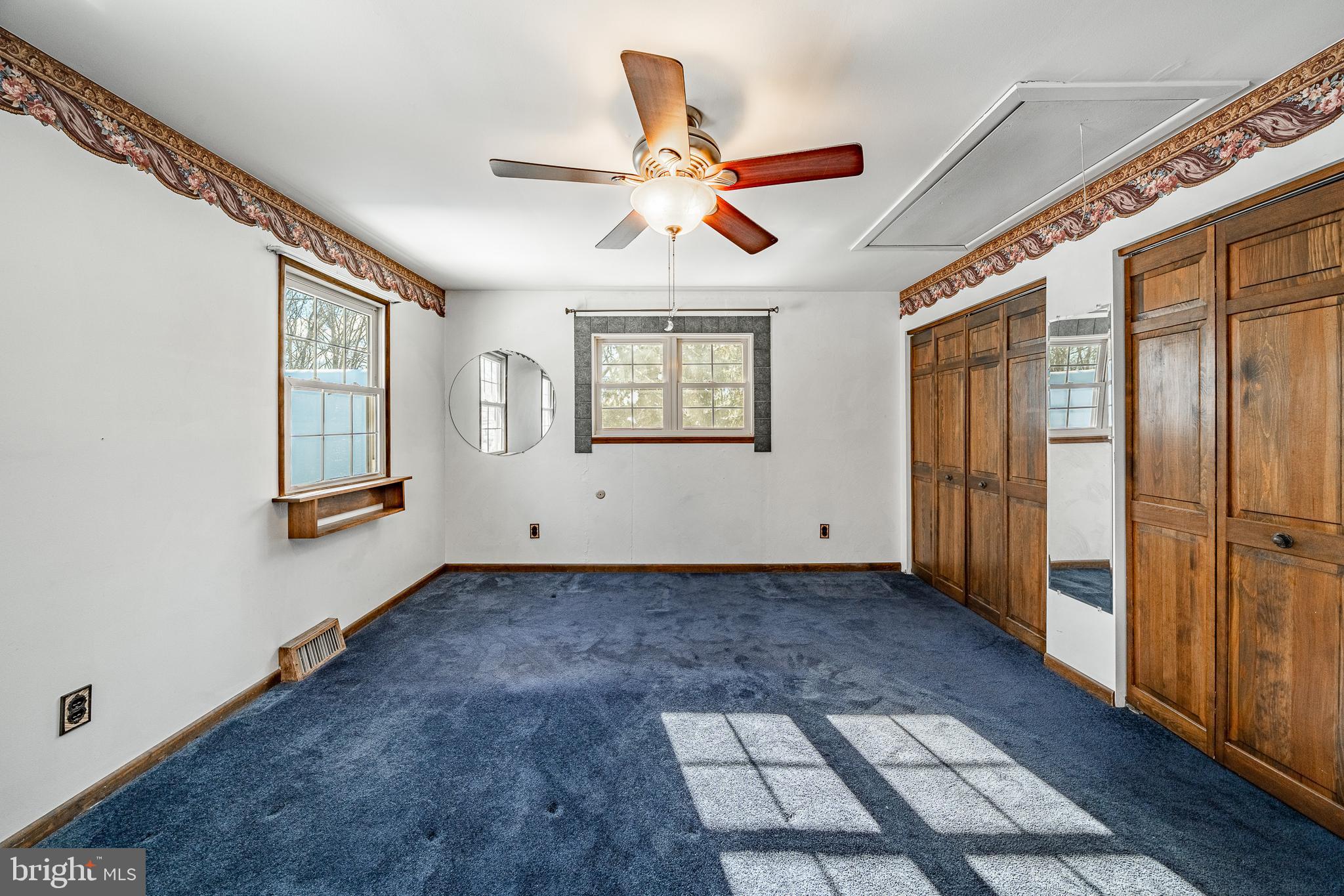 THORNBURY - Residential