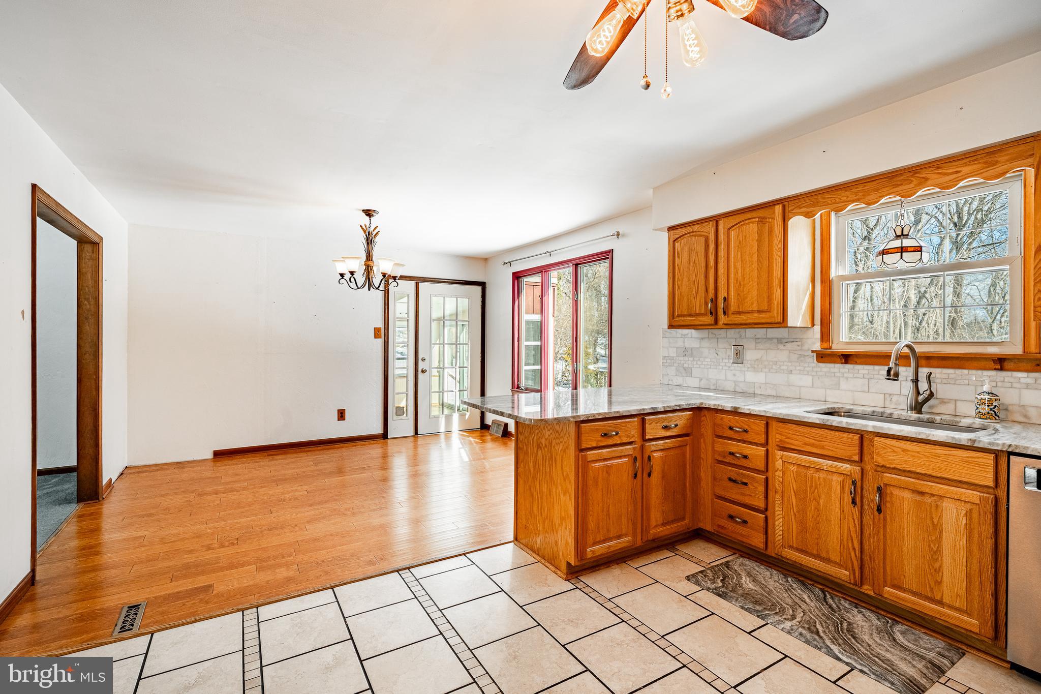 THORNBURY - Residential