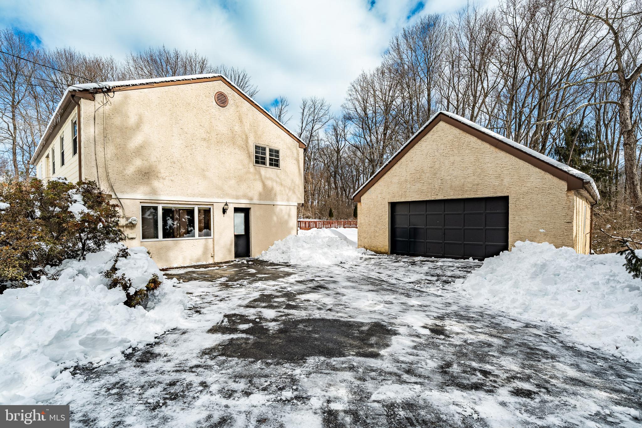 THORNBURY - Residential