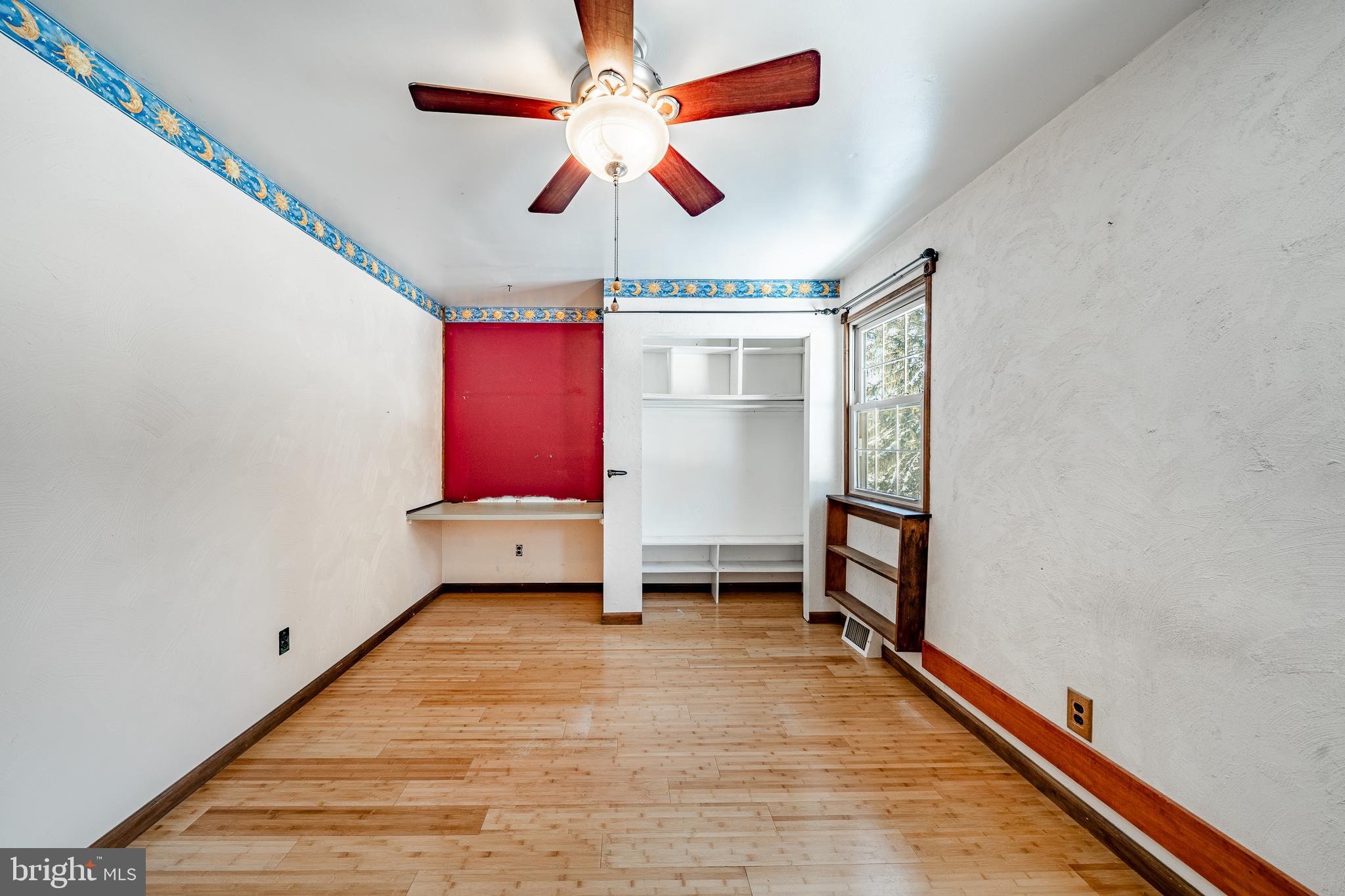 THORNBURY - Residential